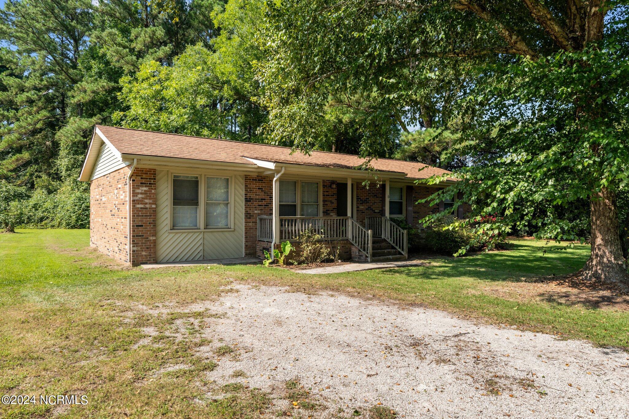 1045 Scott Town Road Property Photo 1