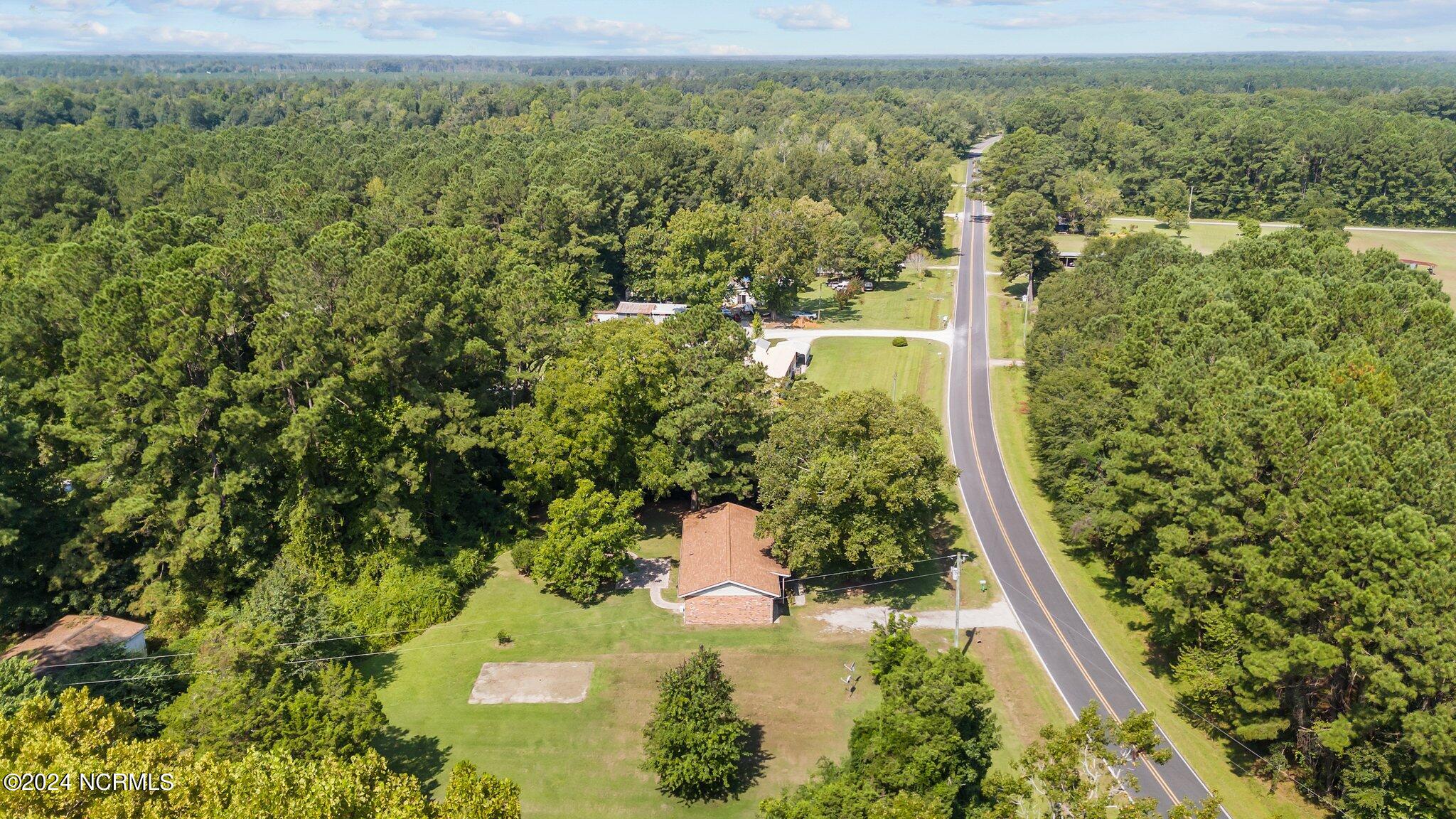 1045 Scott Town Road Property Photo 9