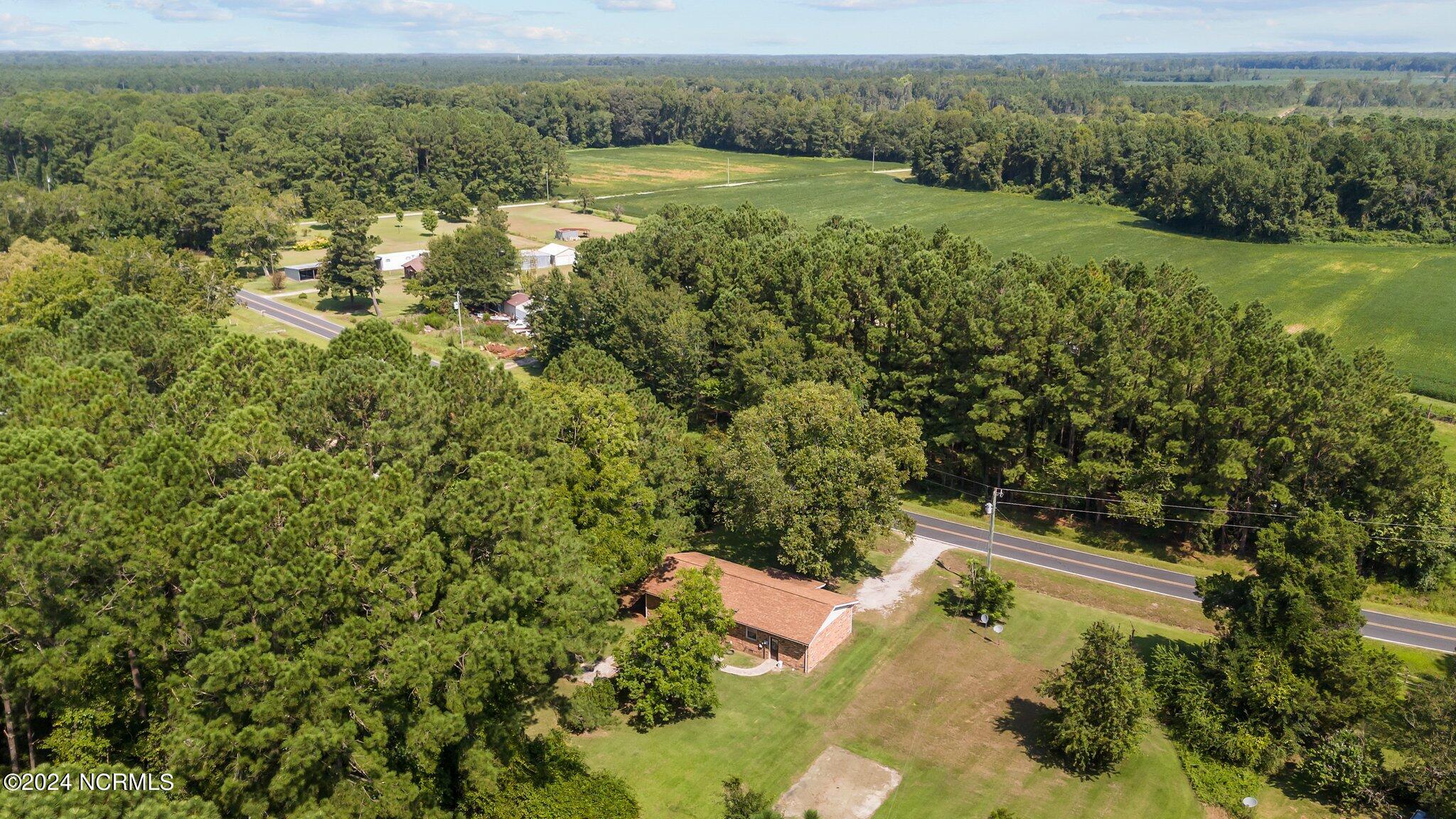 1045 Scott Town Road Property Photo 11