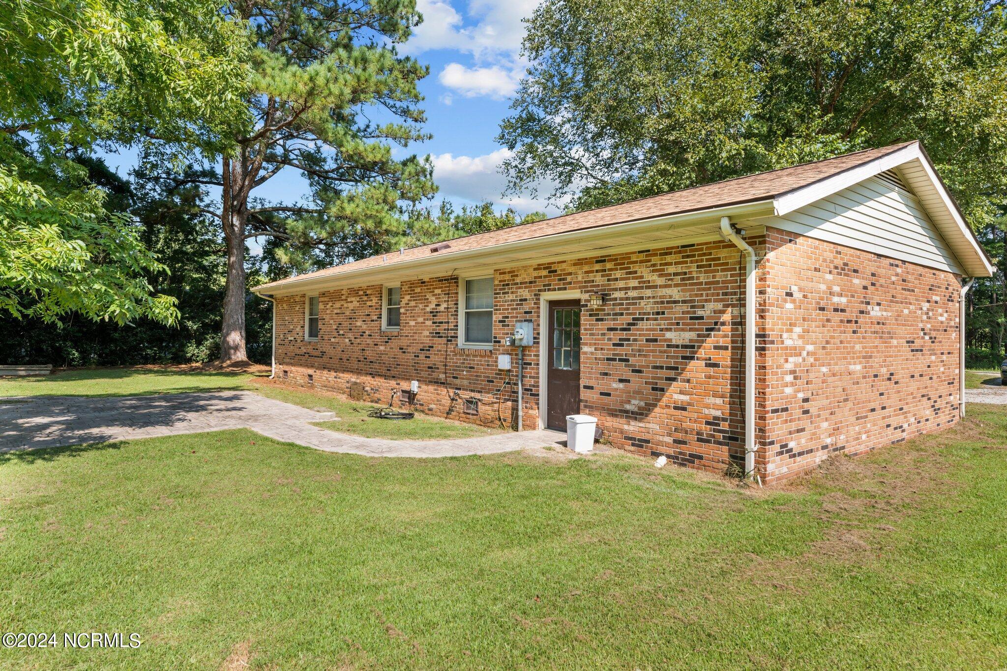 1045 Scott Town Road Property Photo 19