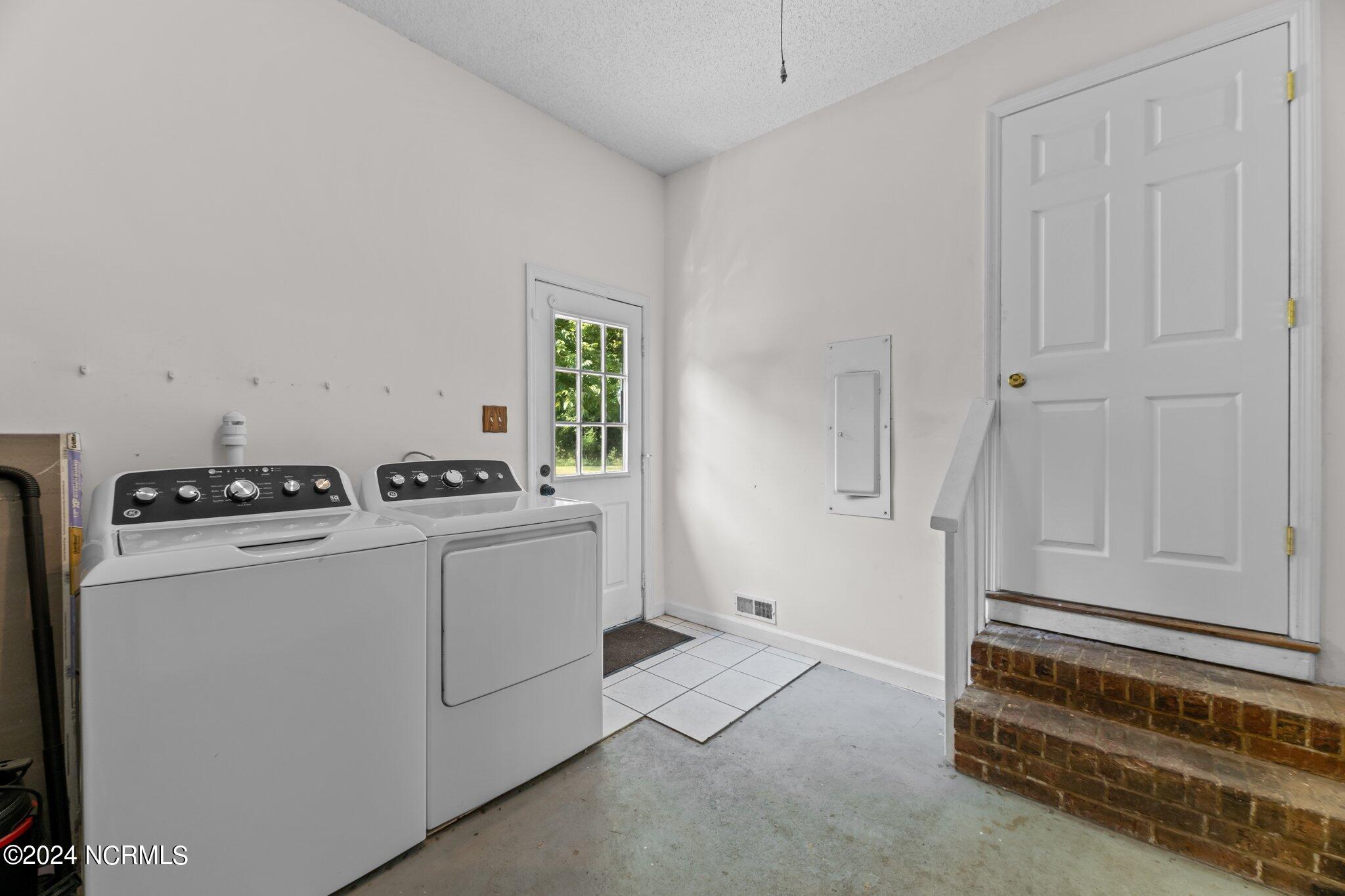 1045 Scott Town Road Property Photo 36
