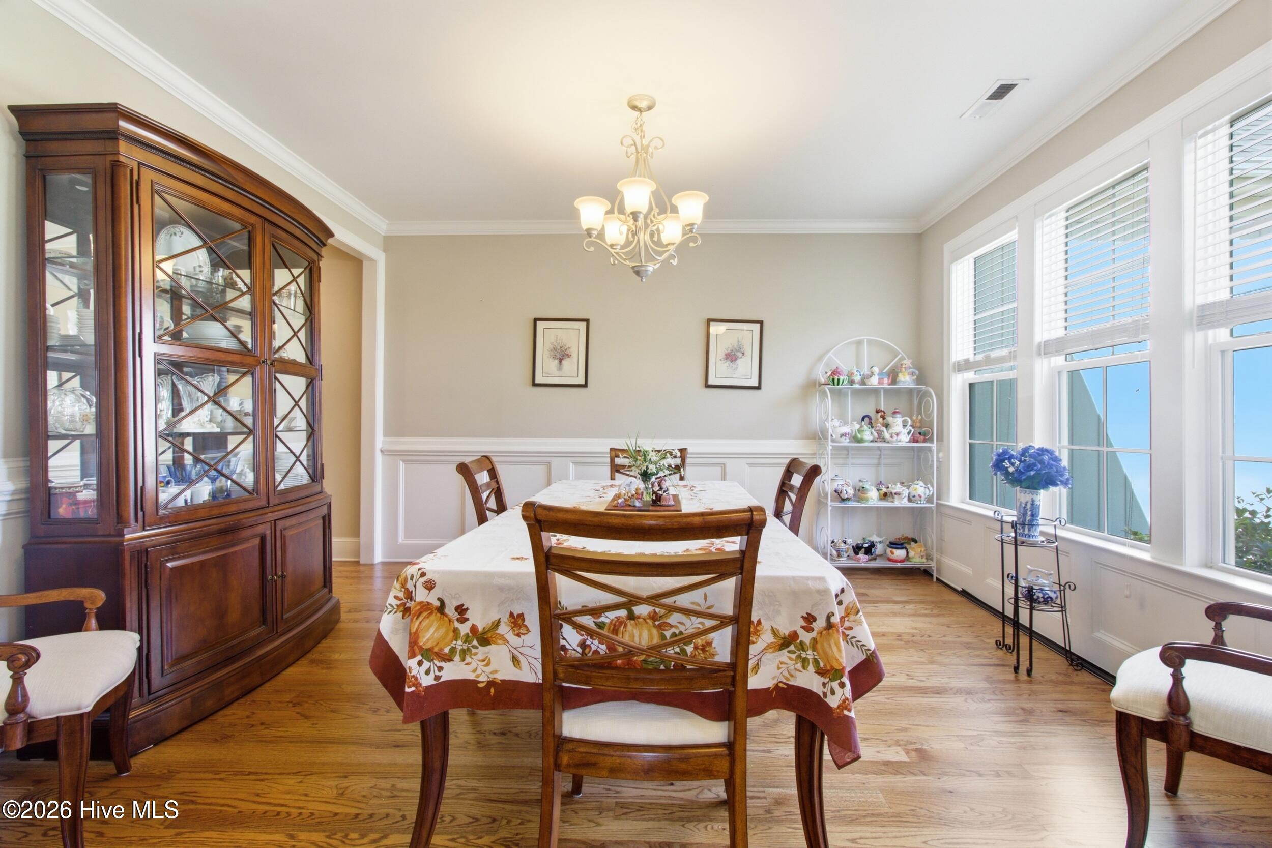 131 Staffordshire Drive Property Photo 4