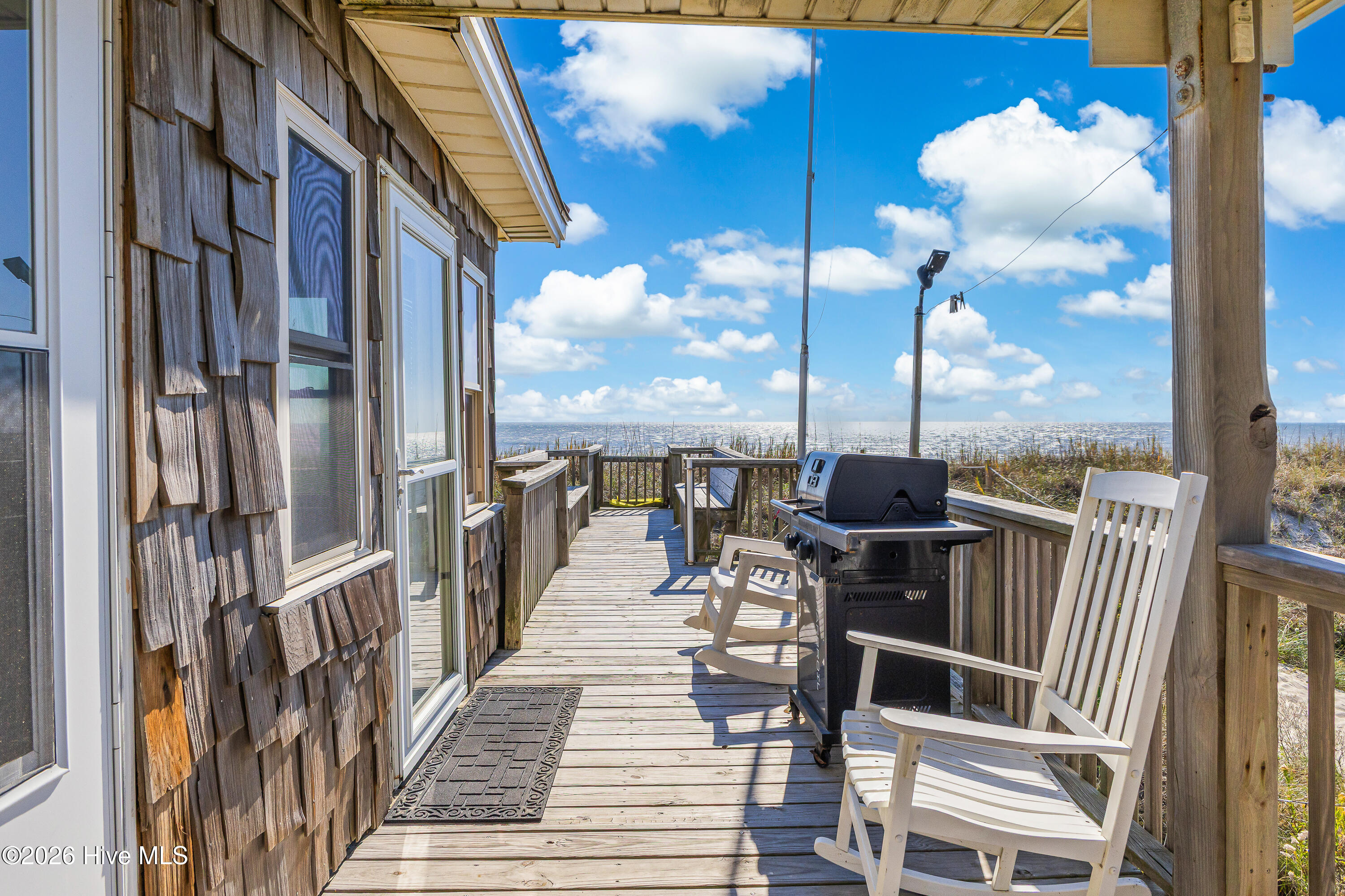 223 W Beach Drive Property Photo 8