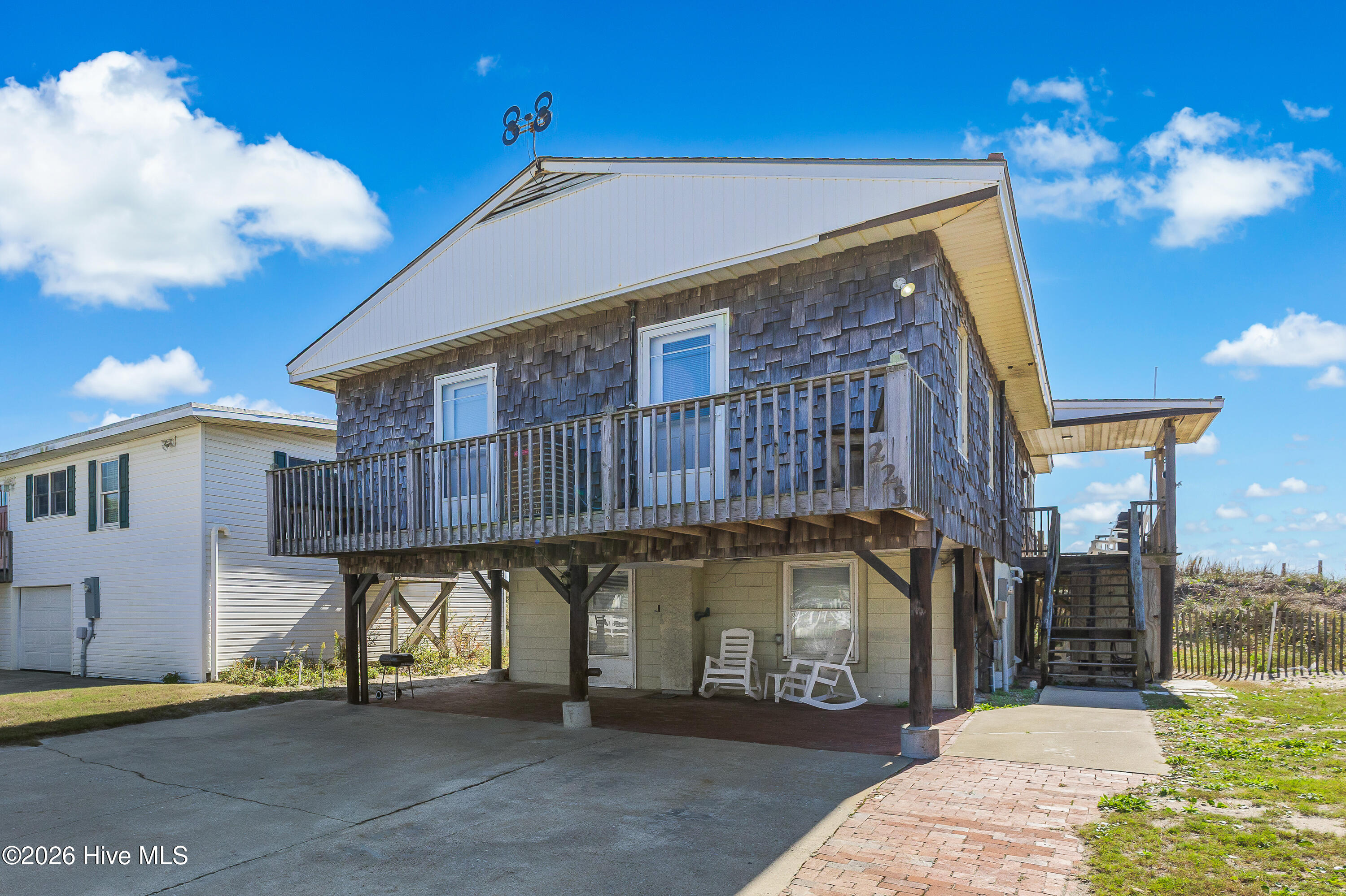 223 W Beach Drive Property Photo 54