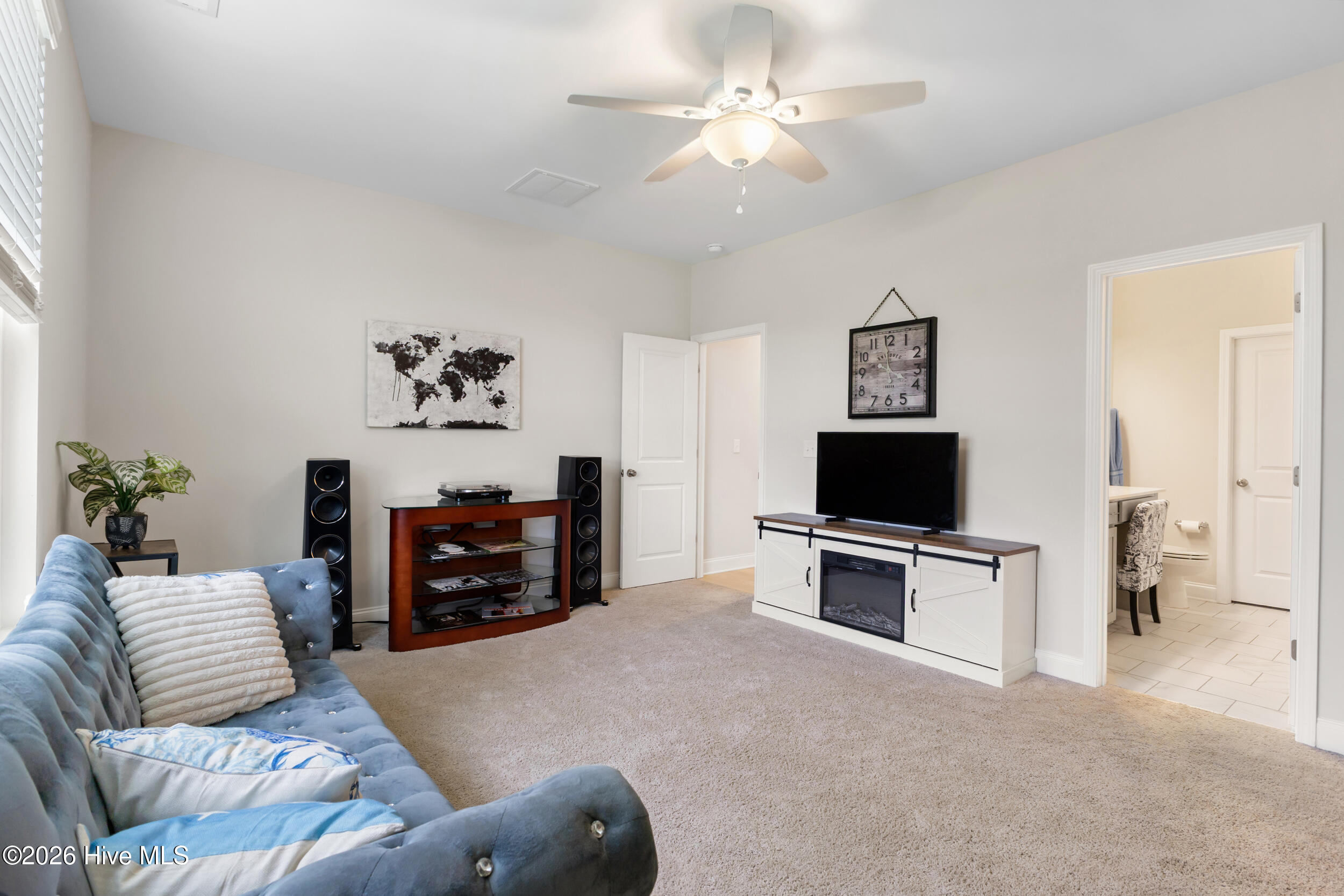 1104 Terraces Lane Property Photo 21