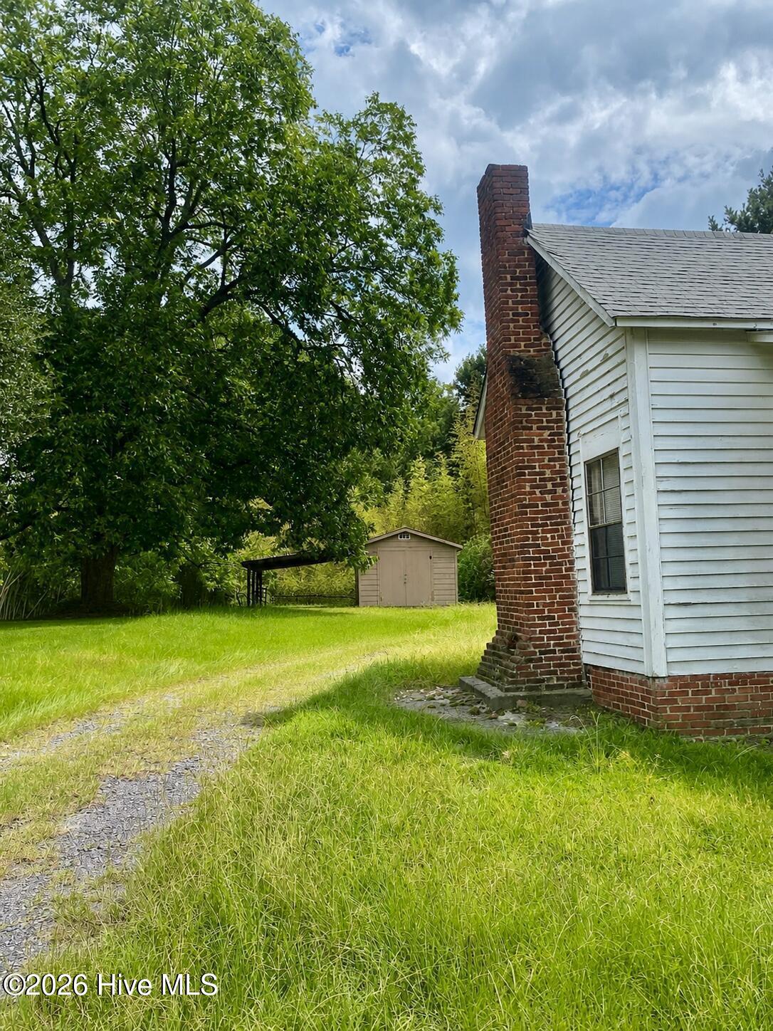 305 Pinehurst Avenue Property Photo 2