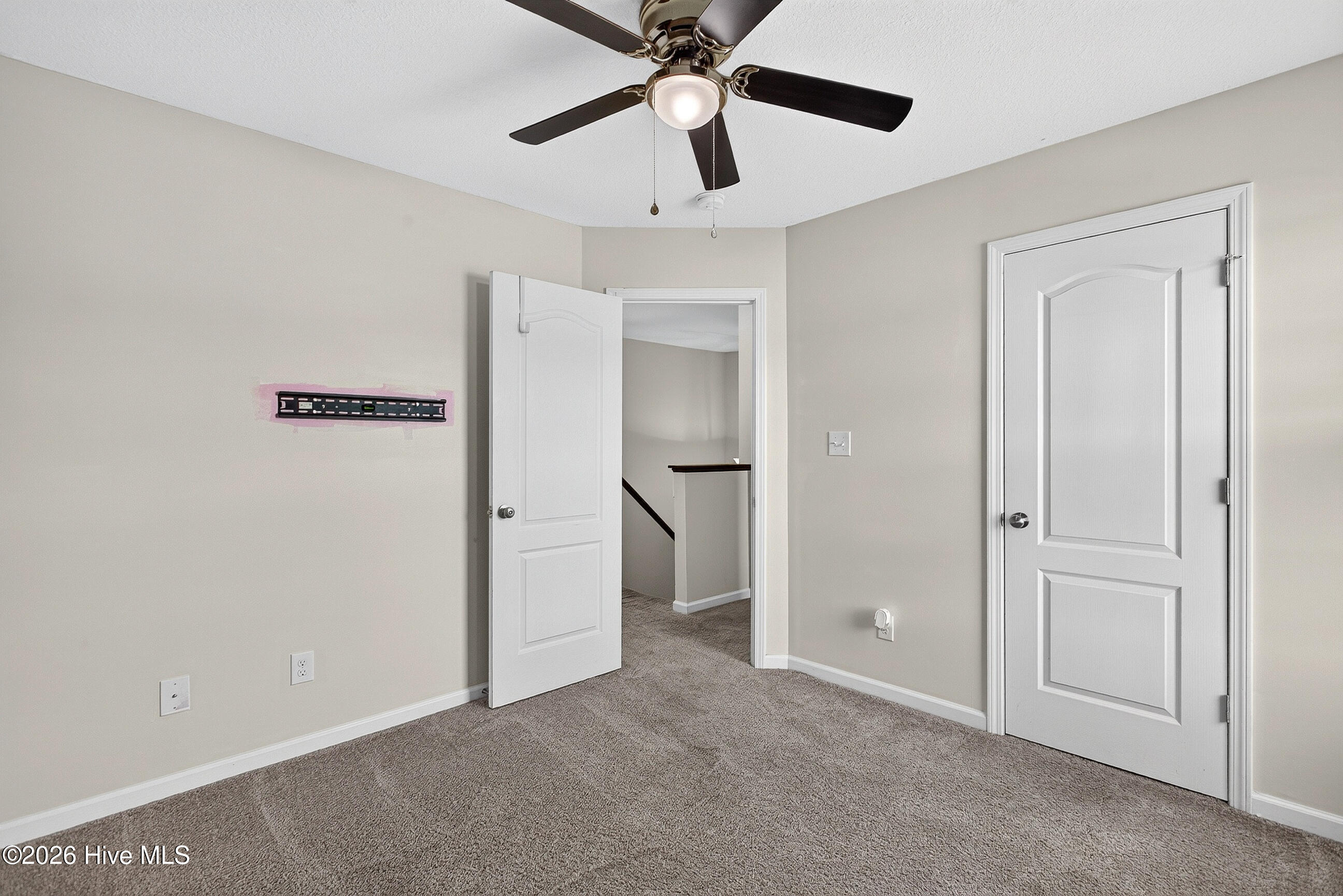 138 Cavalier Drive Property Photo 32