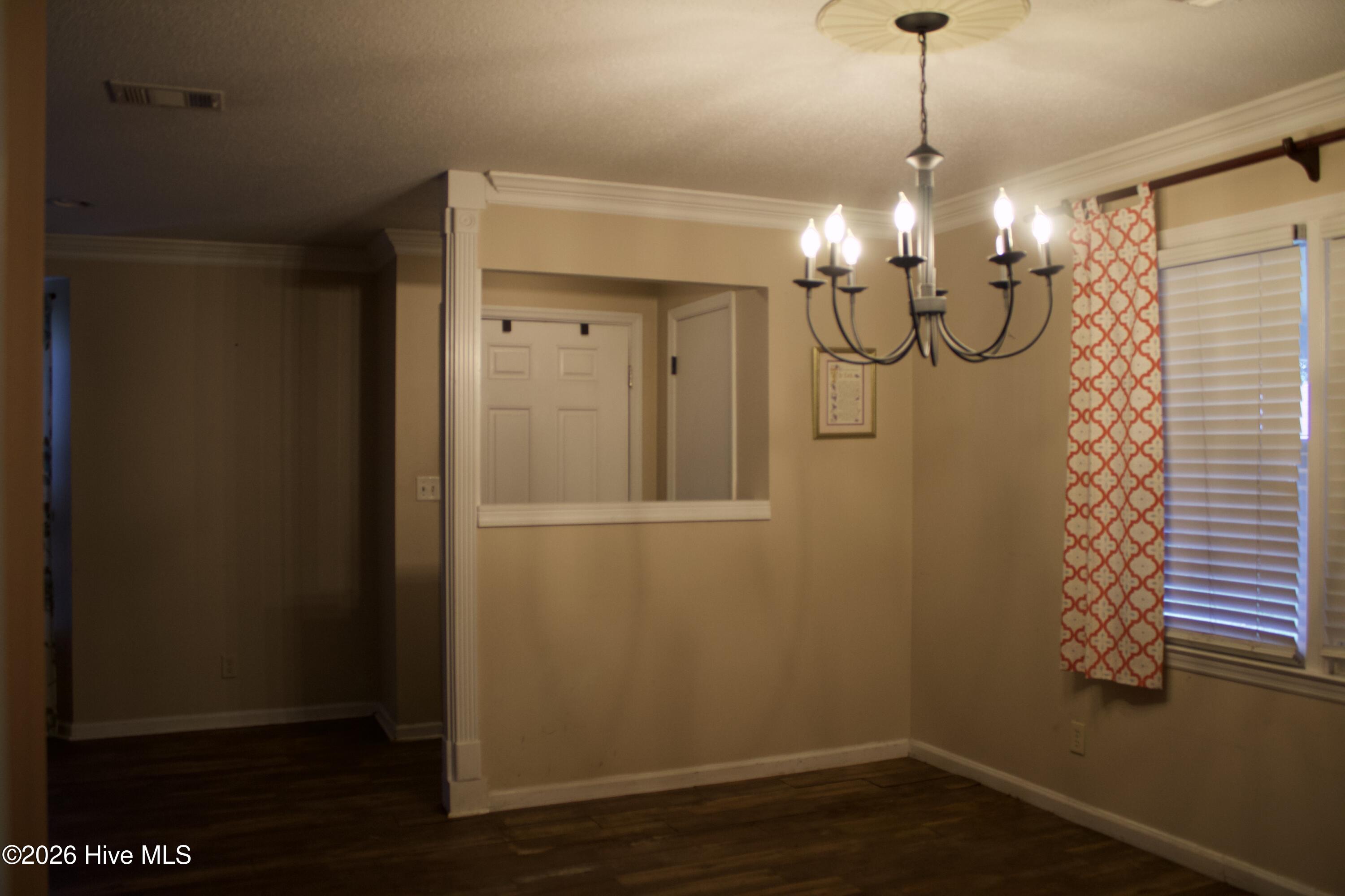 418 Goldfinch Drive Property Photo 4