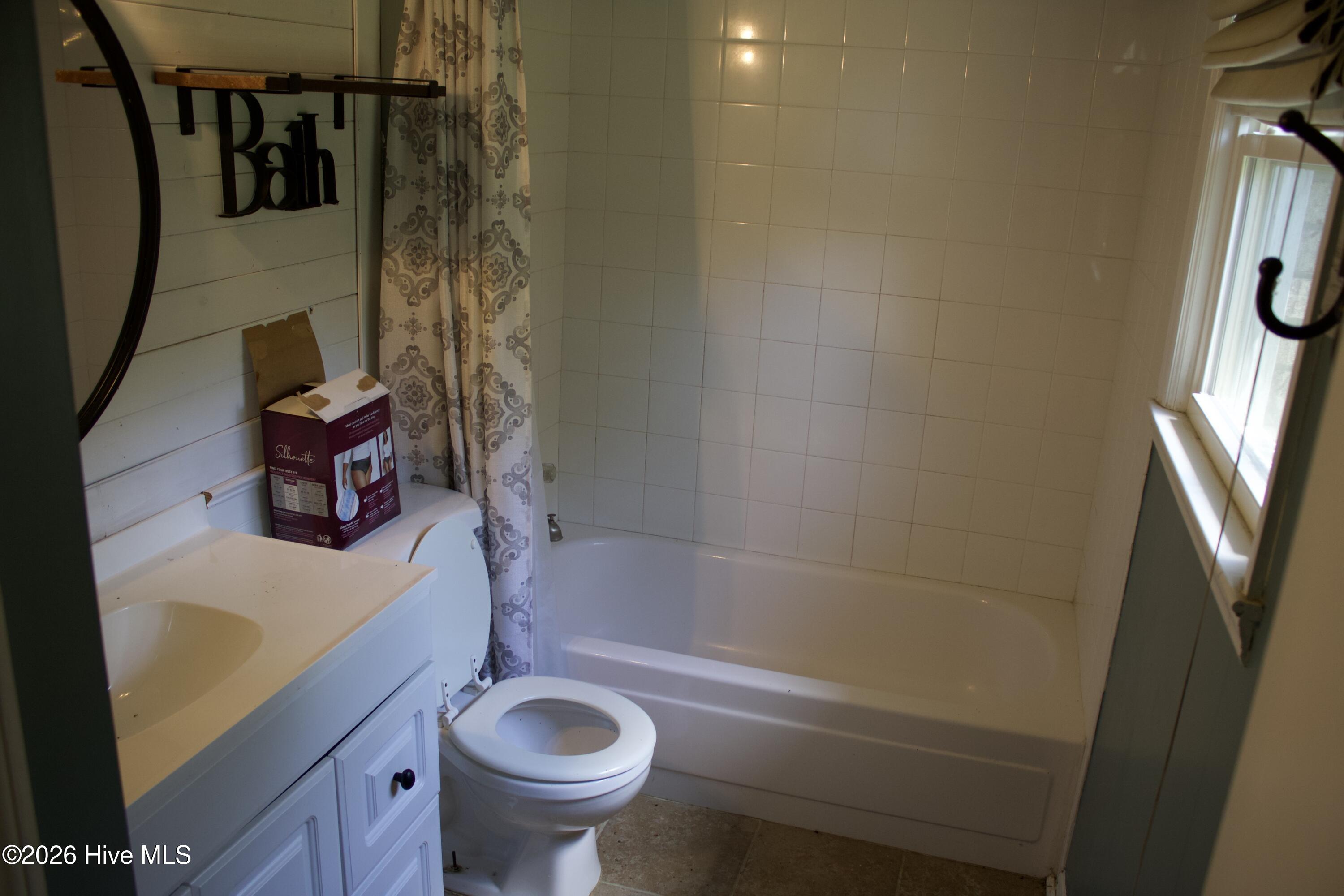 418 Goldfinch Drive Property Photo 13
