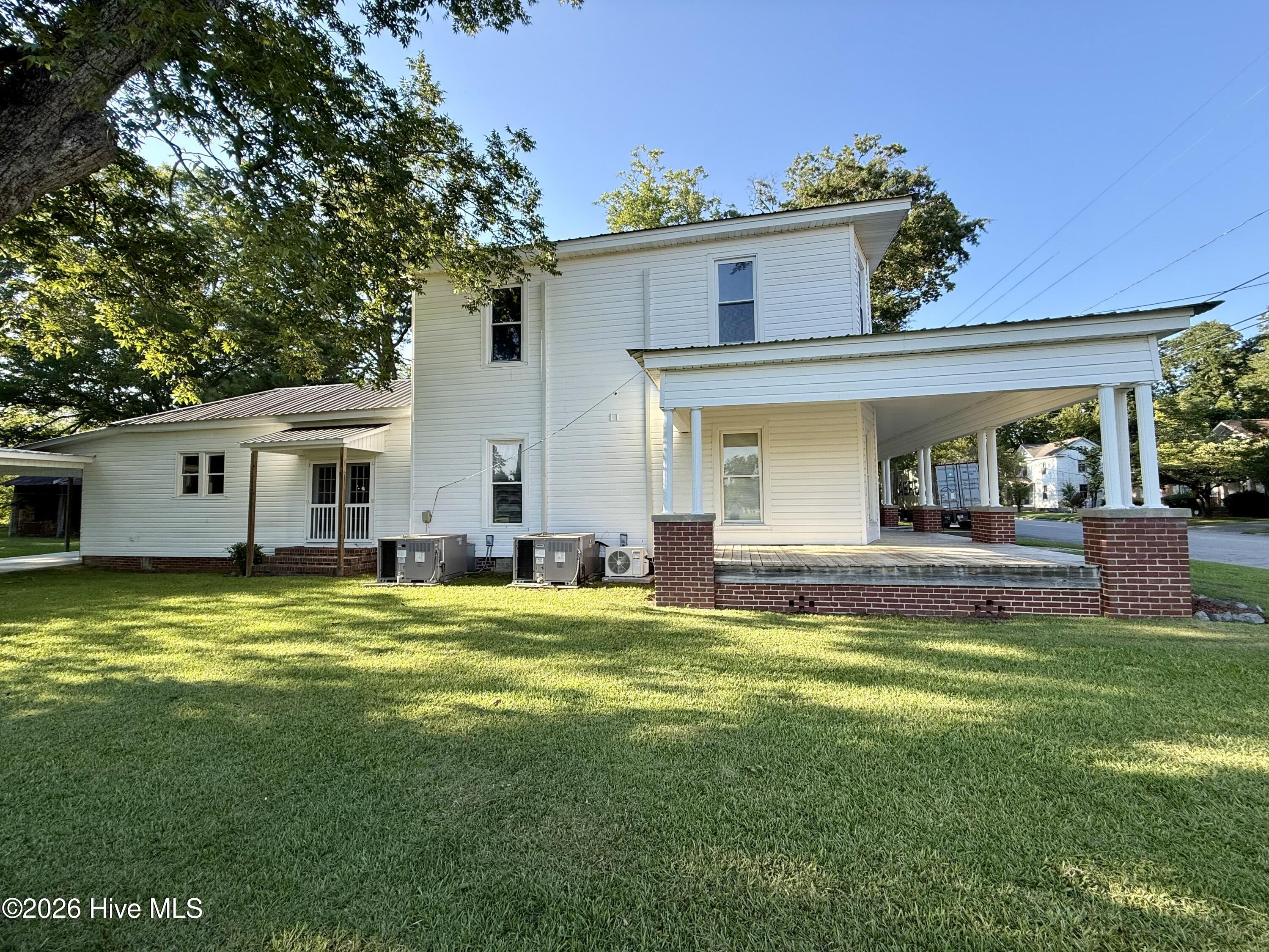 106 S Broad Street Property Photo 7