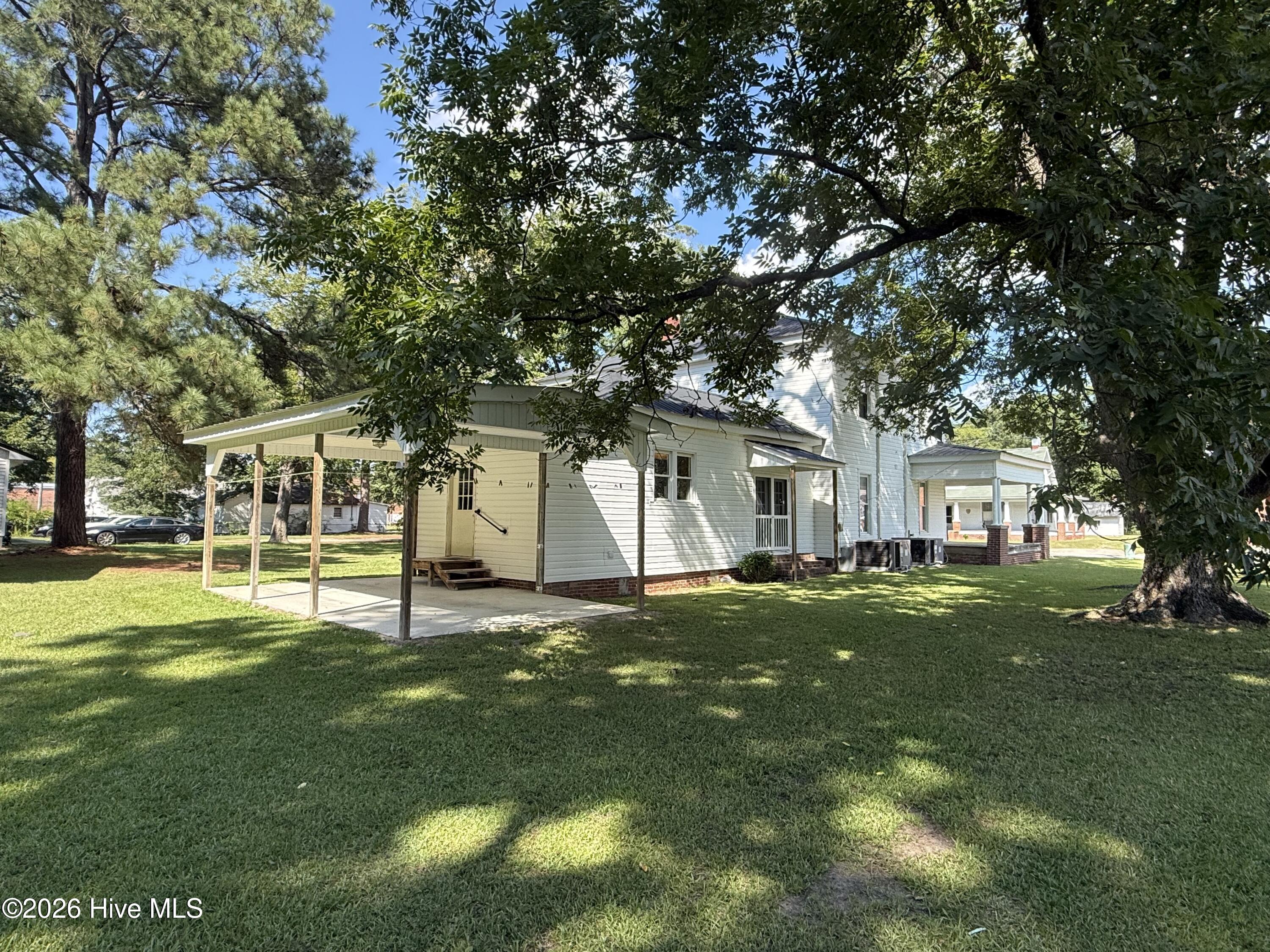 106 S Broad Street Property Photo 8