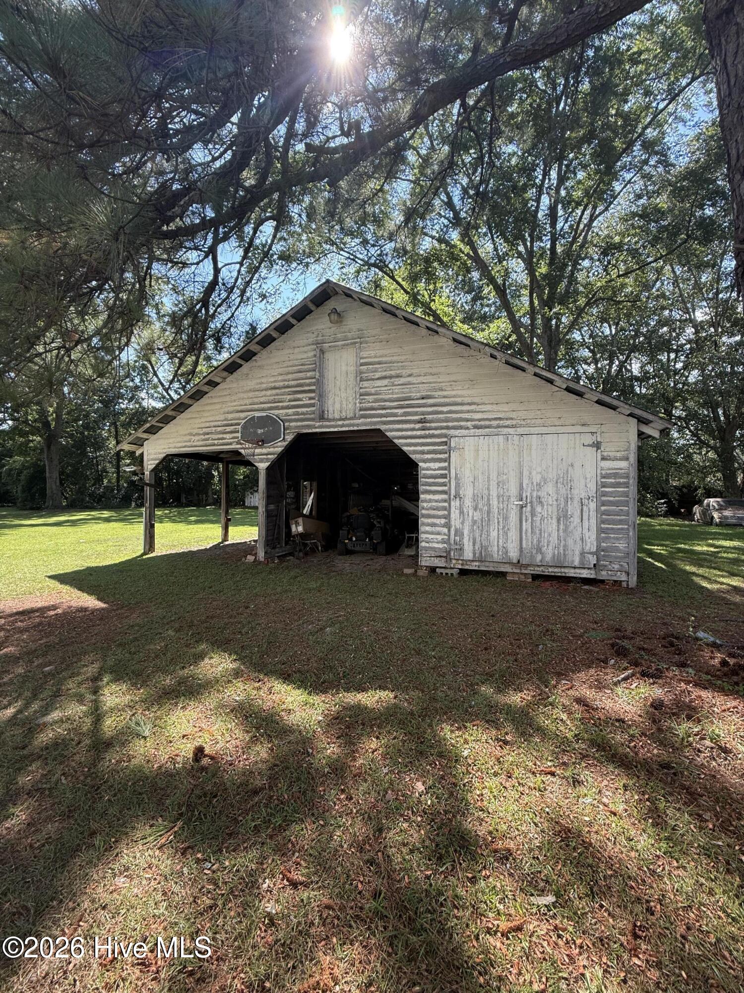 106 S Broad Street Property Photo 15