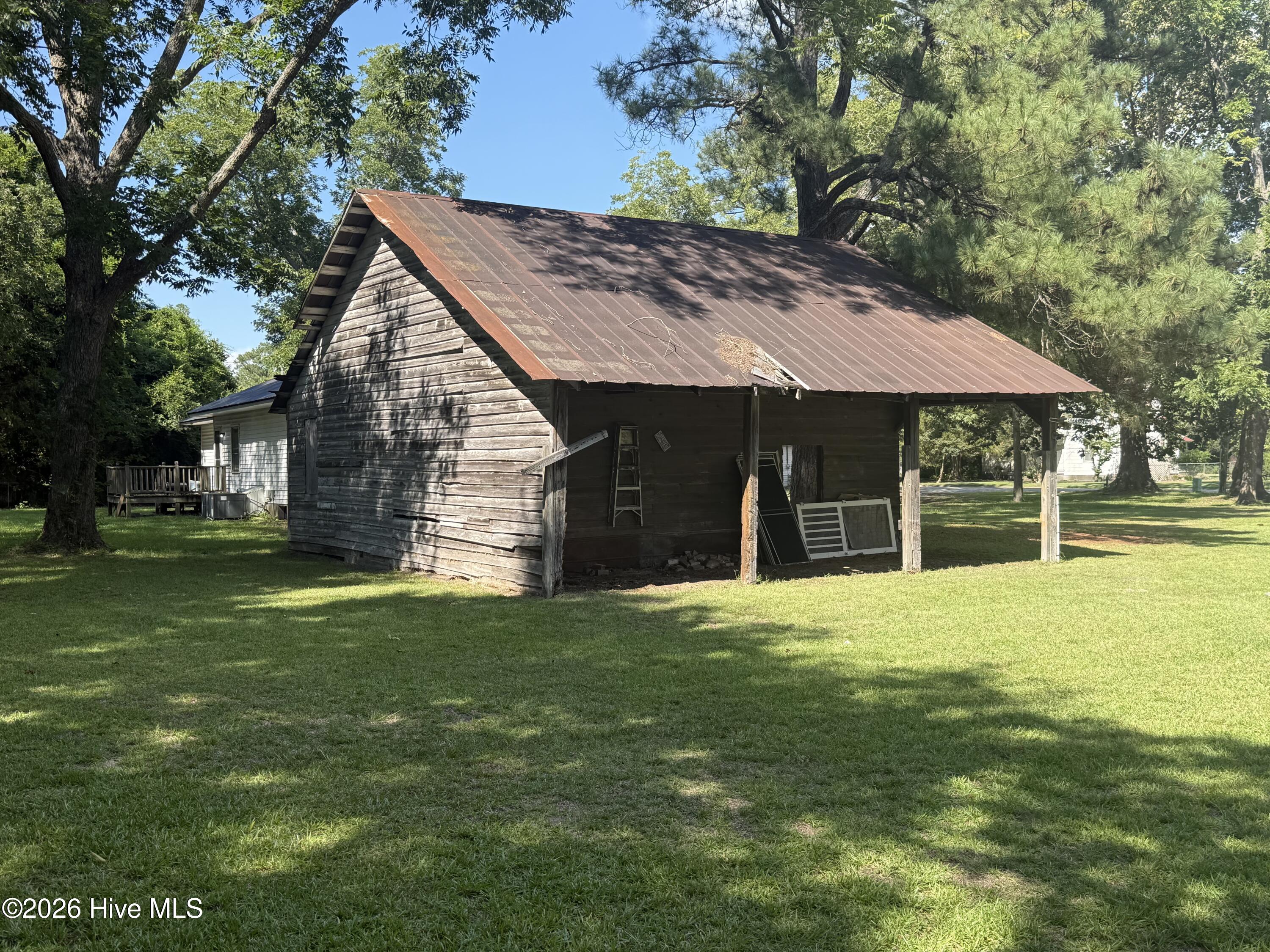 106 S Broad Street Property Photo 16