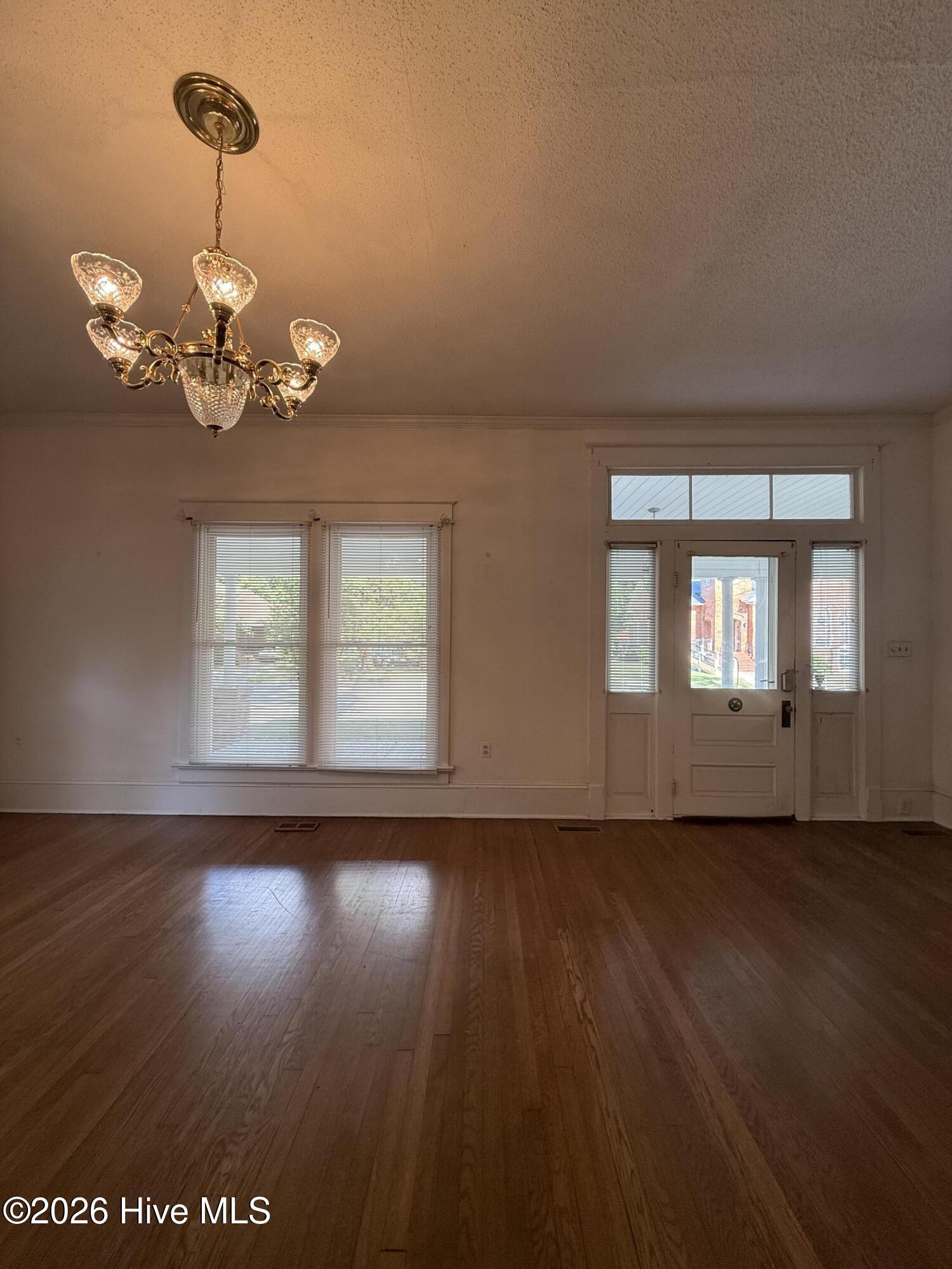 106 S Broad Street Property Photo 19