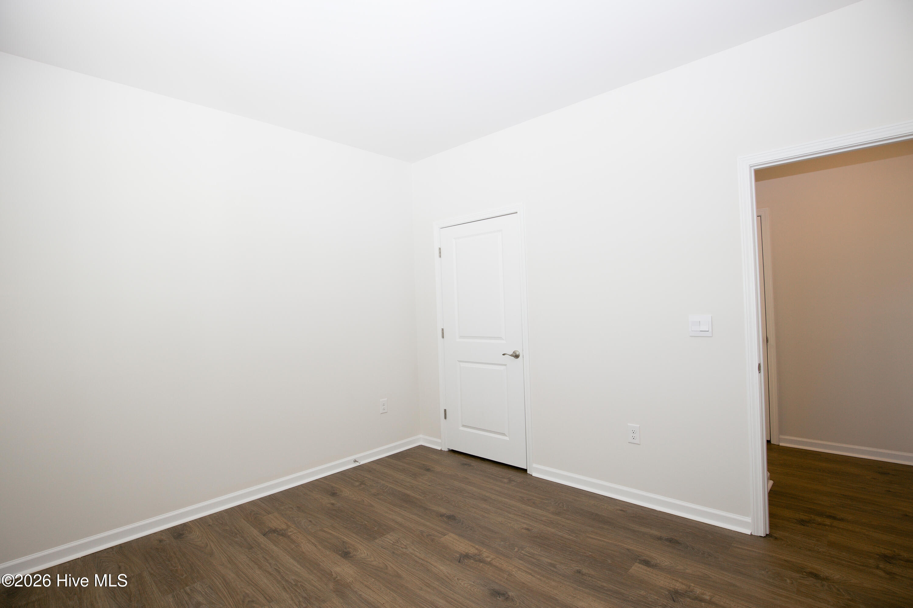 512 Ragapple Lane Property Photo 8