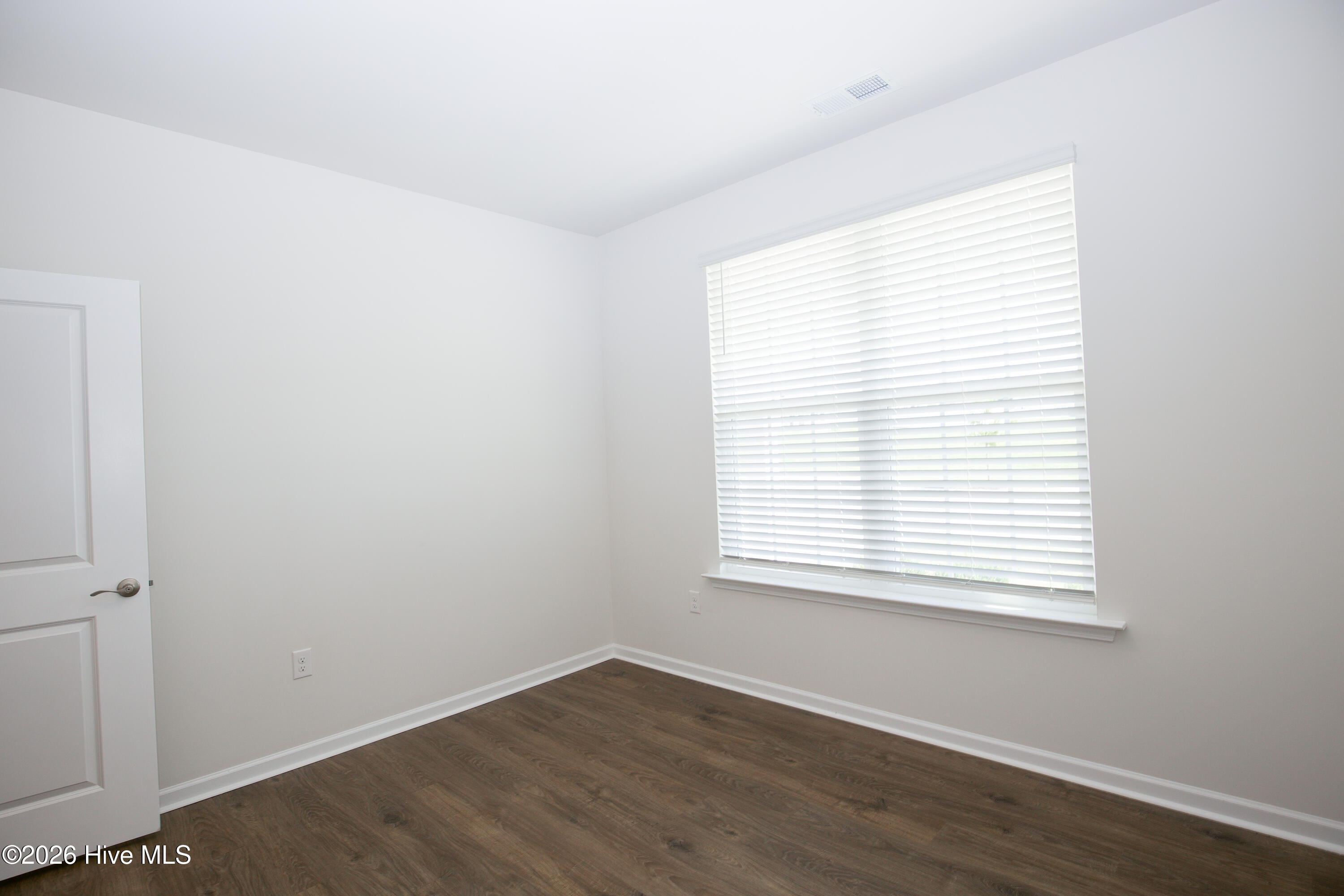 512 Ragapple Lane Property Photo 10