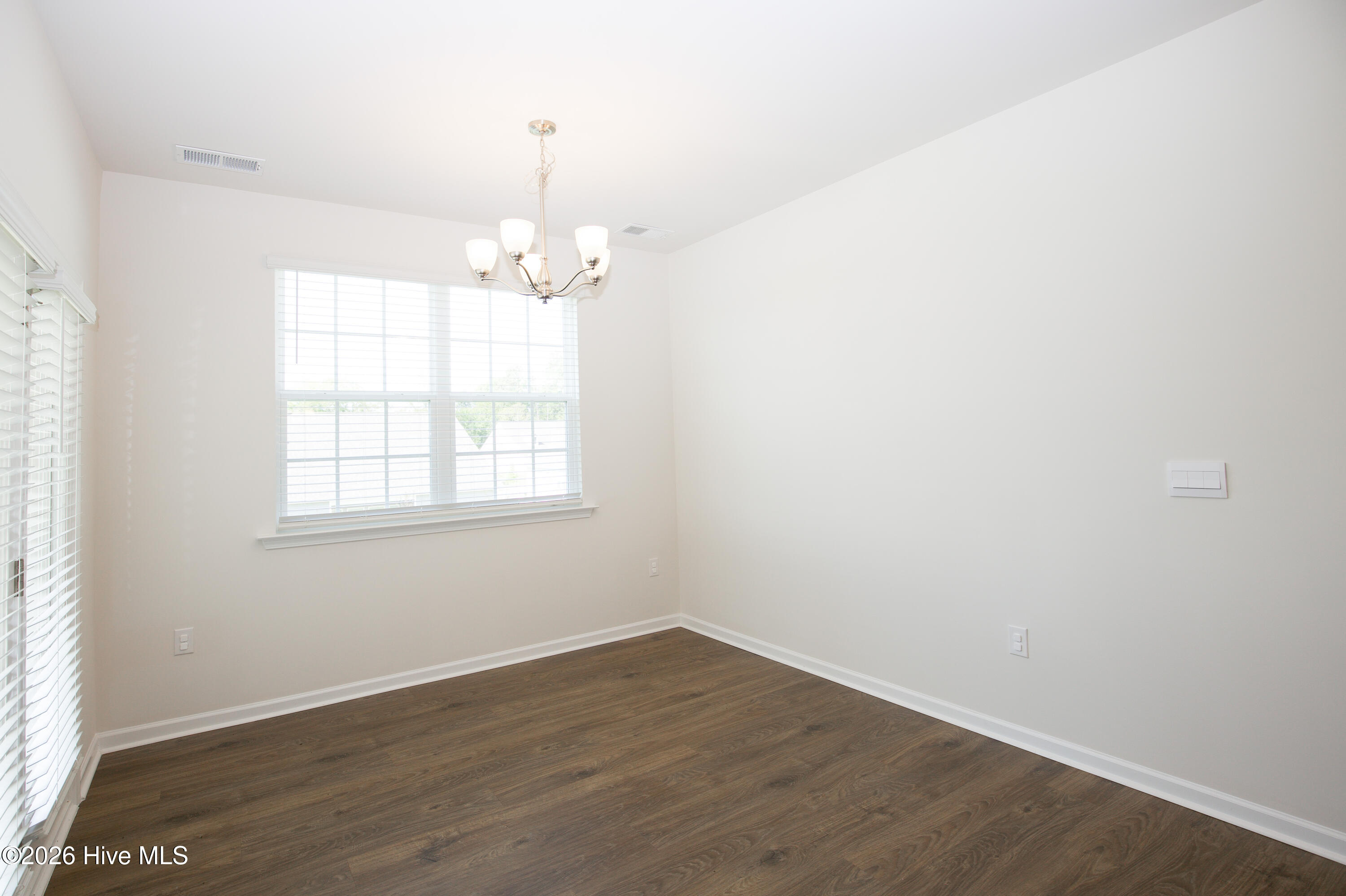 512 Ragapple Lane Property Photo 36