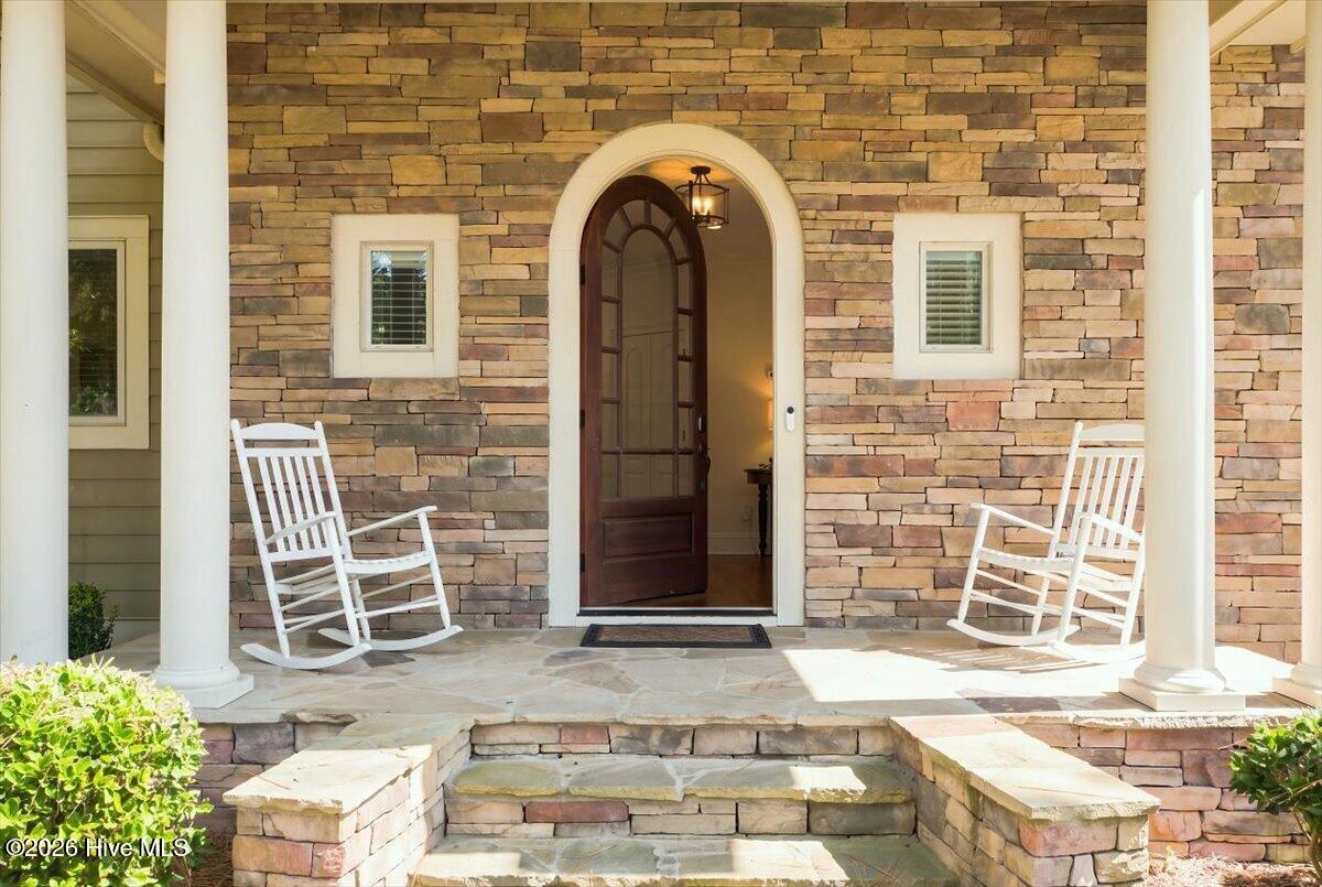 150 Cochrane Castle Circle Property Photo 5