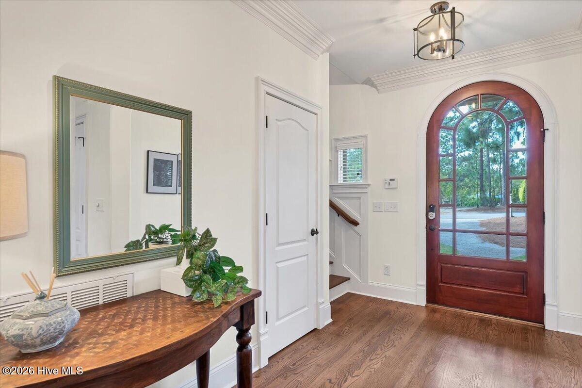 150 Cochrane Castle Circle Property Photo 8