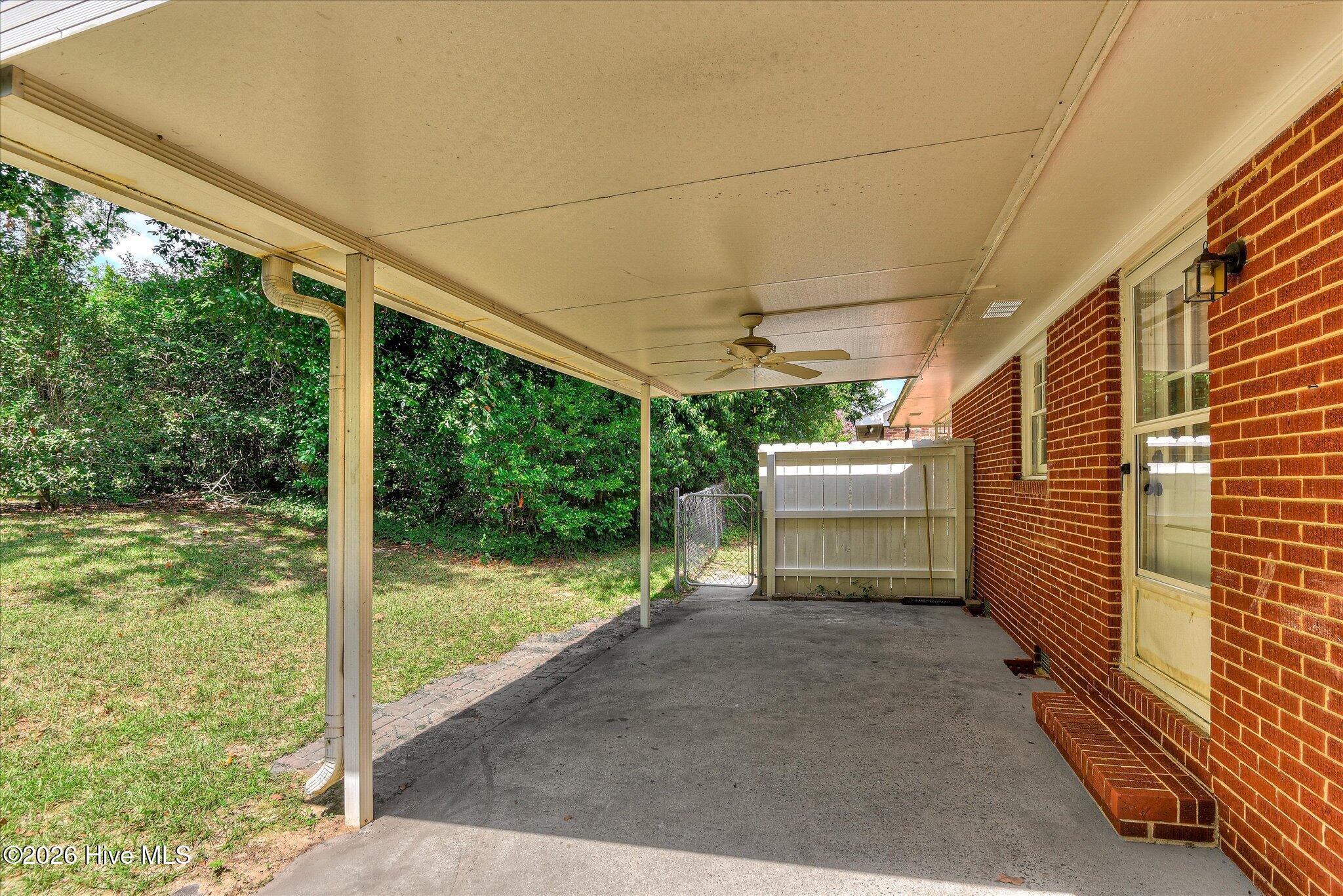 1423 Hickman Road Property Photo 28