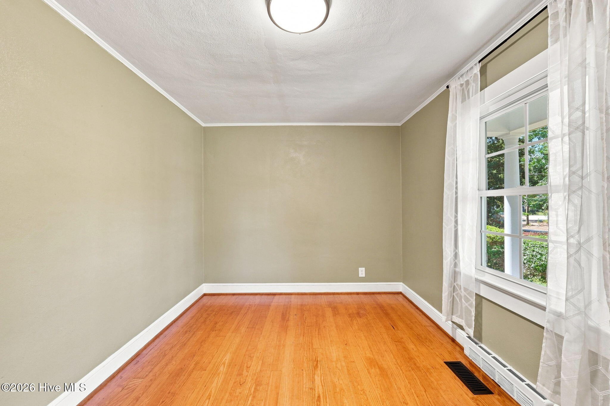 110 Campbell Street Property Photo 35