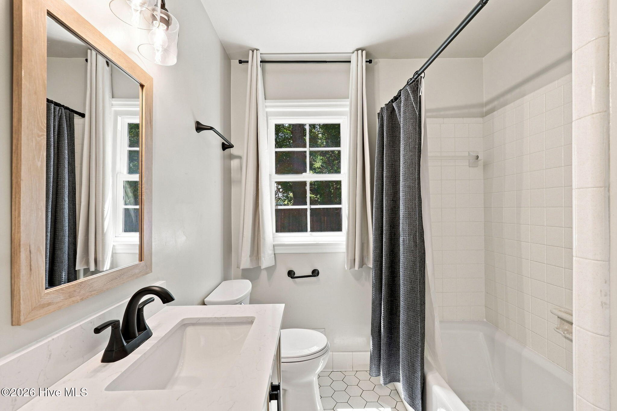 110 Campbell Street Property Photo 40