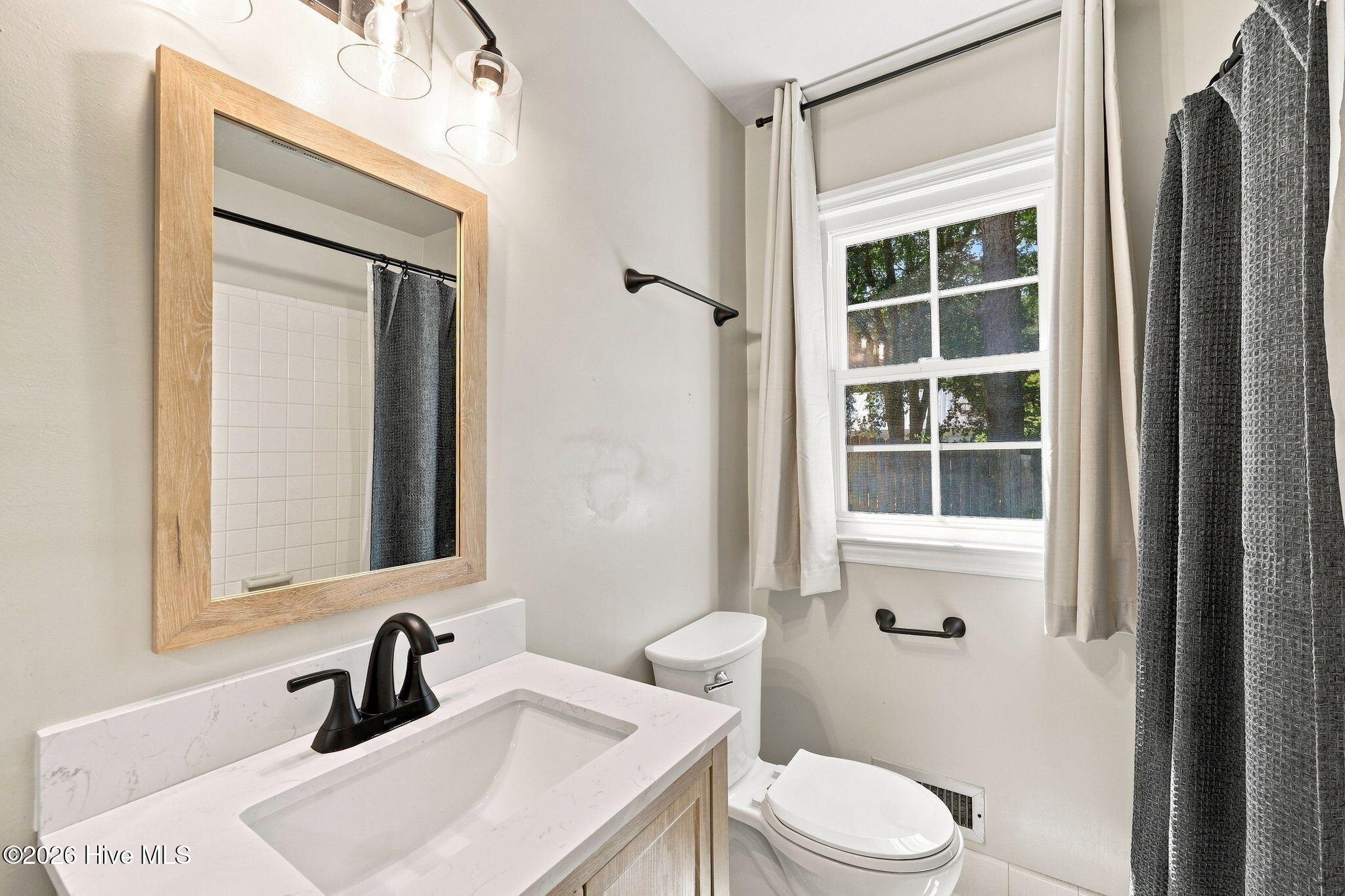 110 Campbell Street Property Photo 41