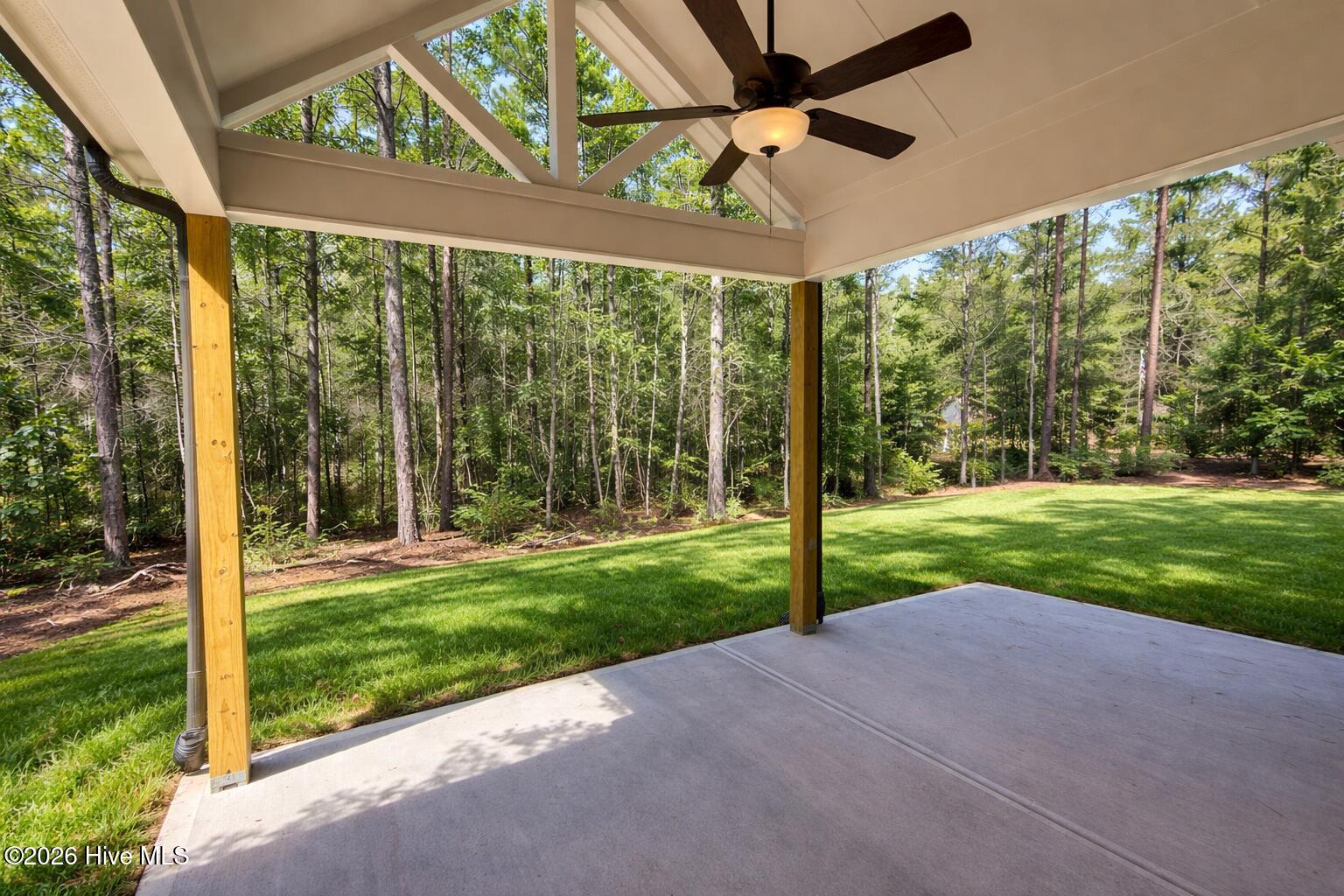 166 Sweetgum Loop Property Photo 3