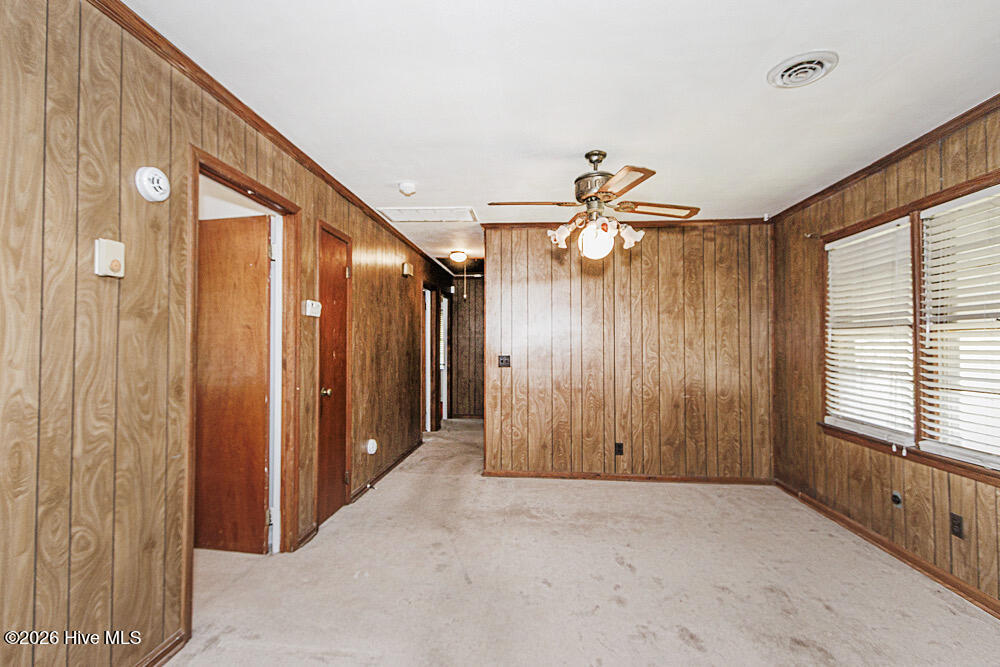 5201 Gainor Avenue Property Photo 10