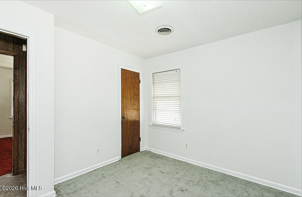 5201 Gainor Avenue Property Photo 16