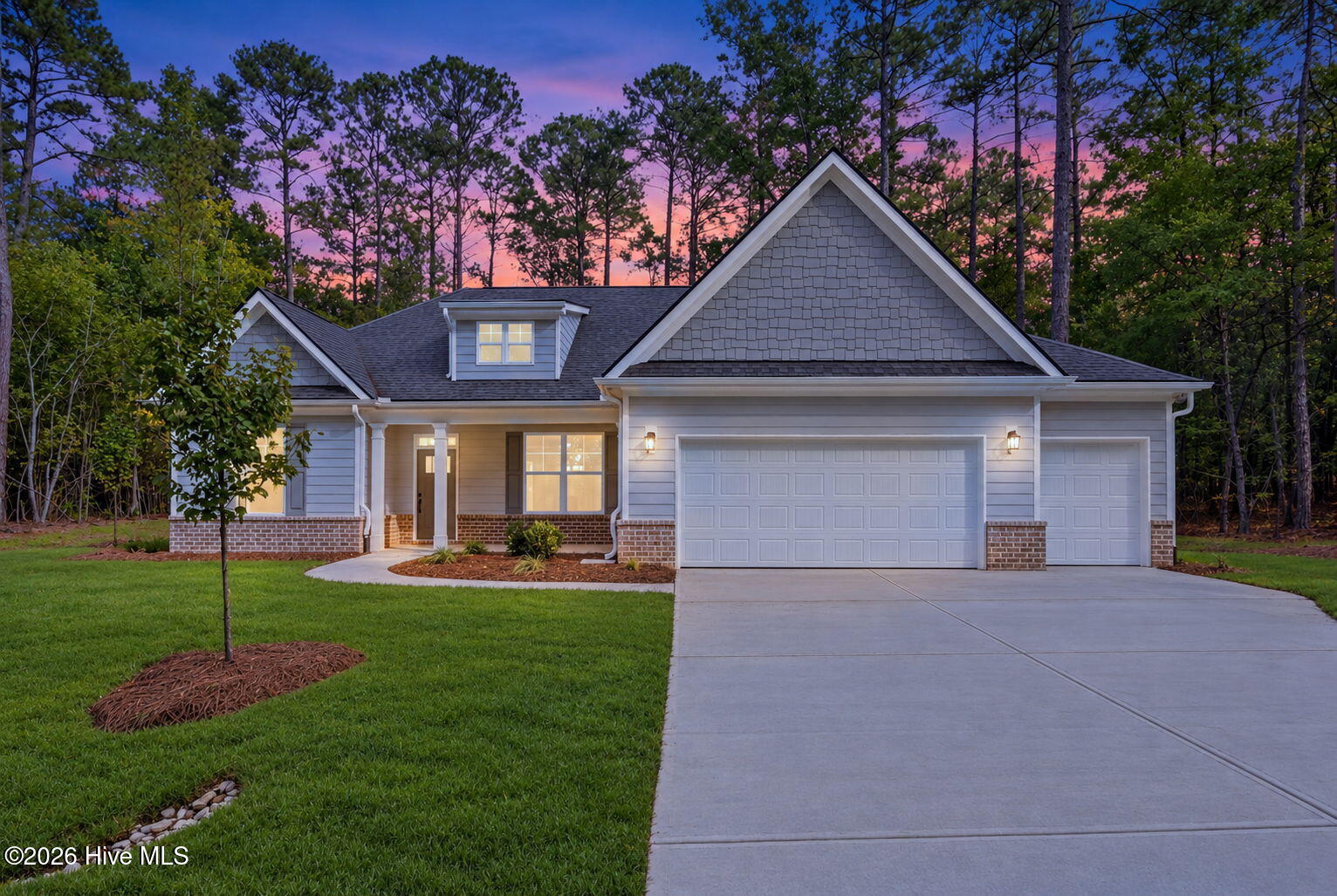 144 Sweet Gum Loop Property Photo 1