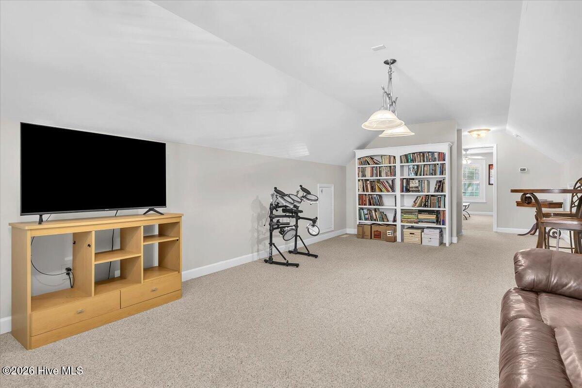 102 Sw 22nd Street Property Photo 32
