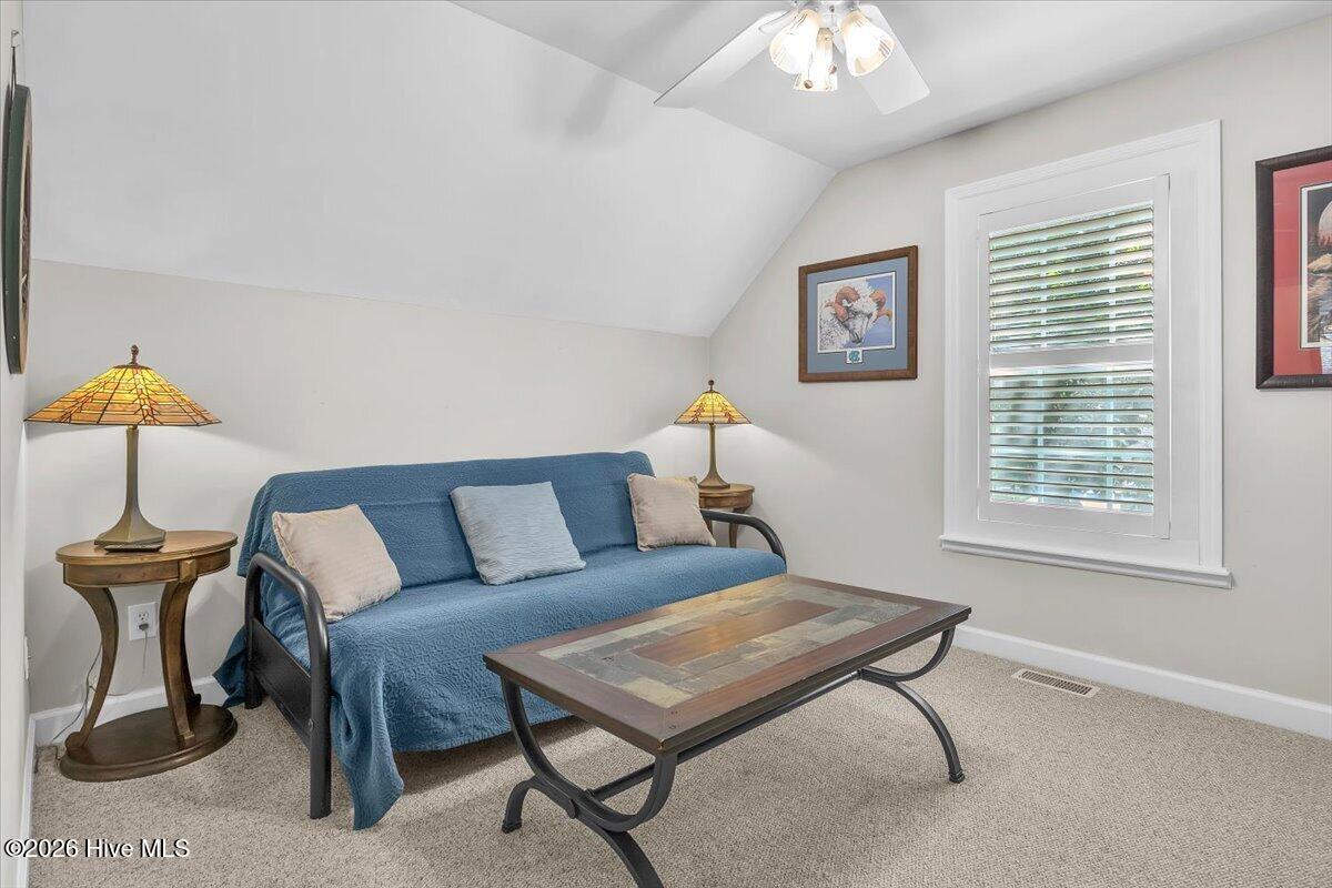 102 Sw 22nd Street Property Photo 33
