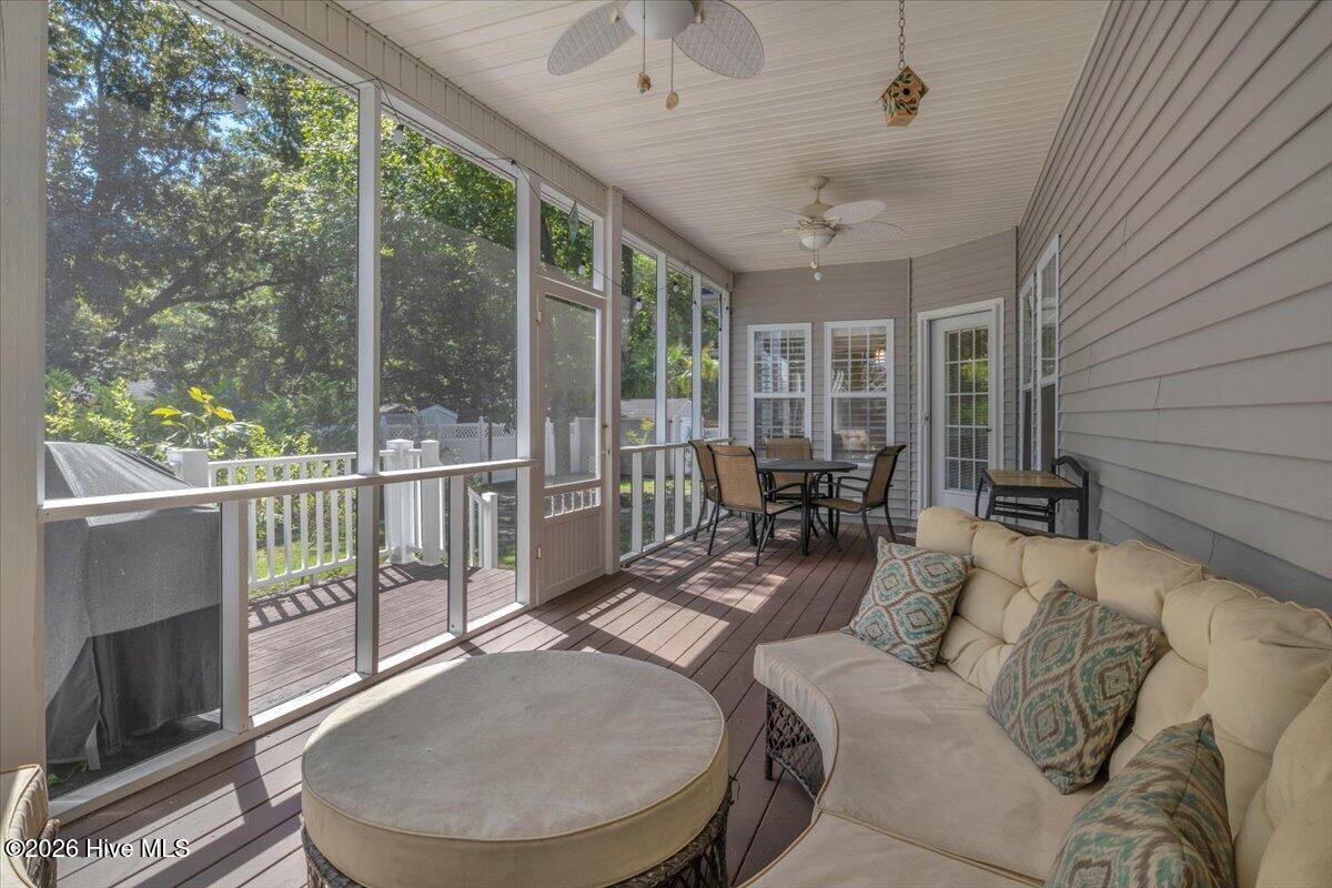 102 Sw 22nd Street Property Photo 37