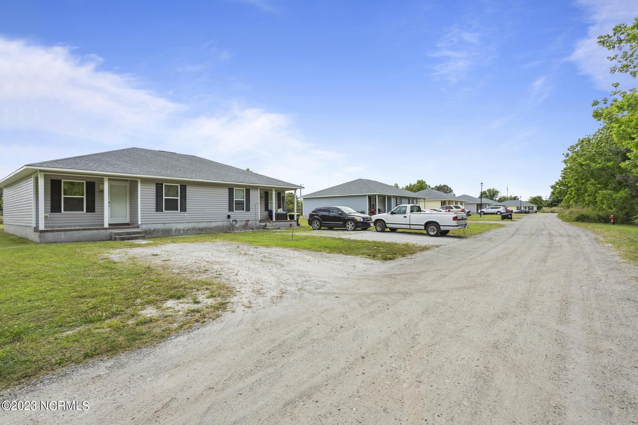 132 Lainmark Drive Property Photo 4
