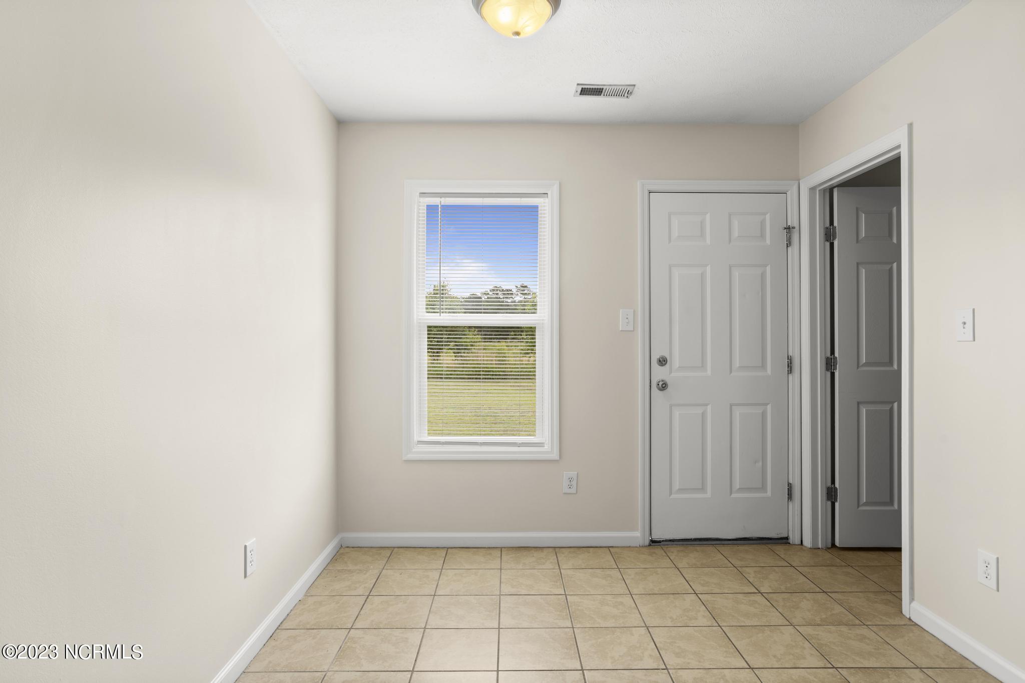 132 Lainmark Drive Property Photo 11