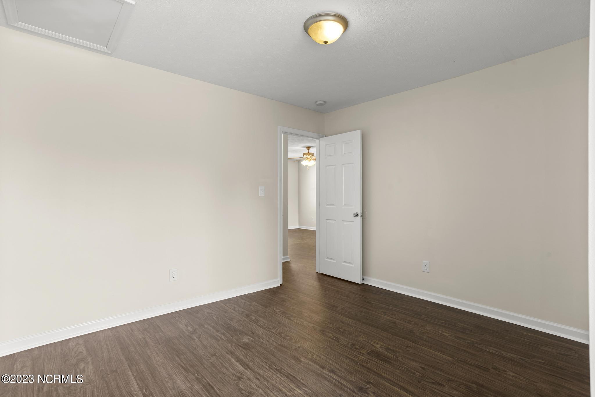 132 Lainmark Drive Property Photo 15