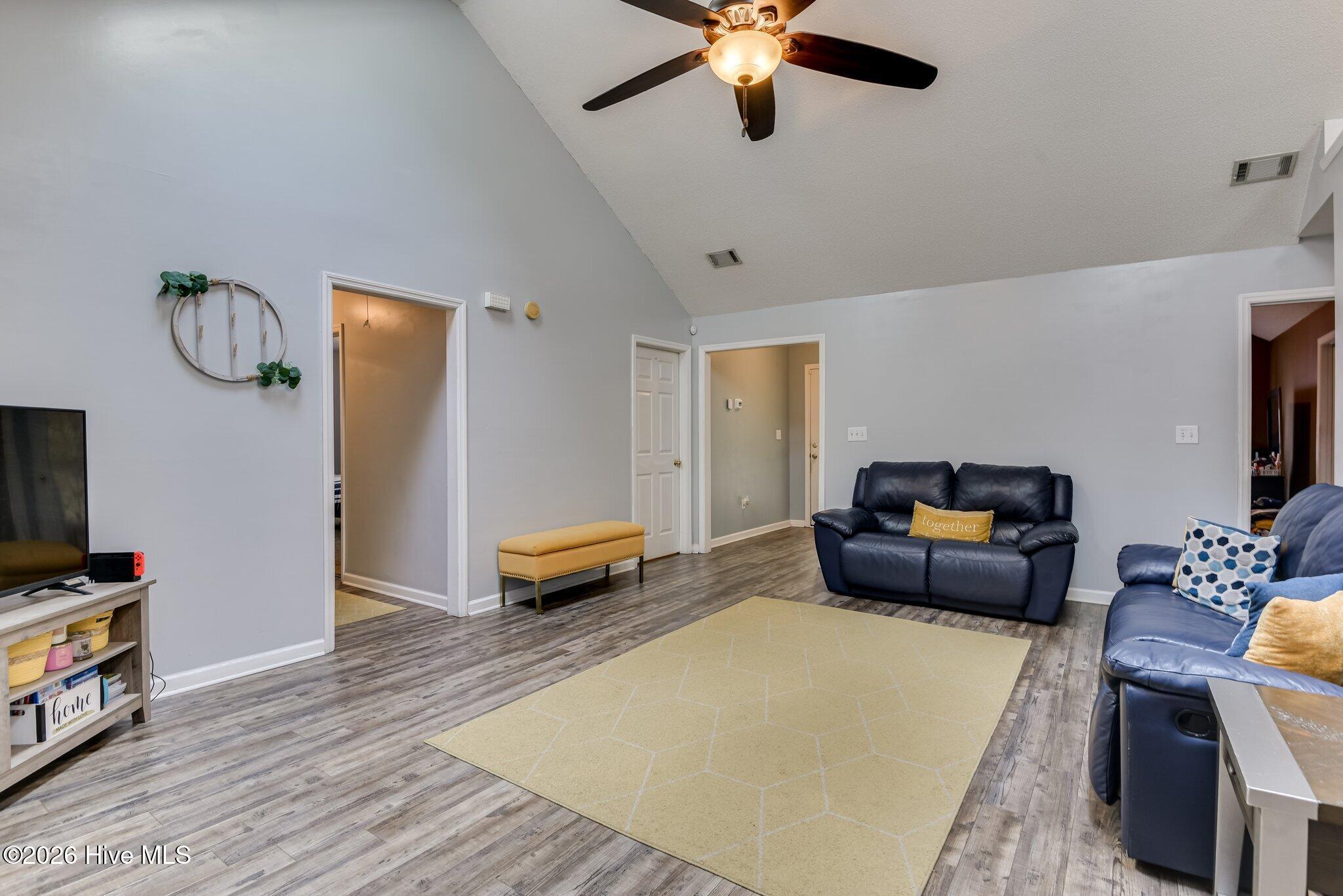 181 Spring Oak Lane Property Photo 8
