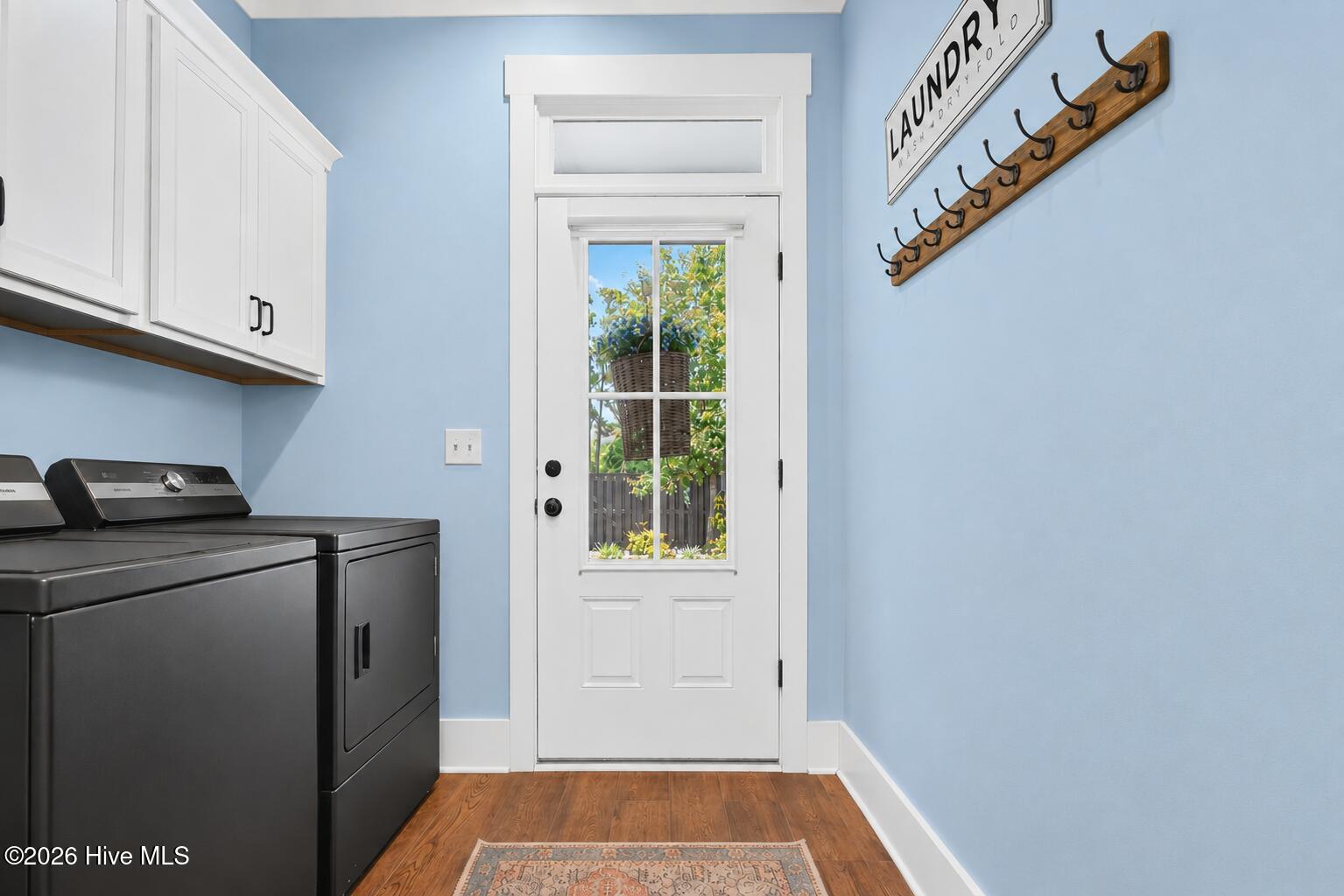 1107 N Caswell Avenue Property Photo 45
