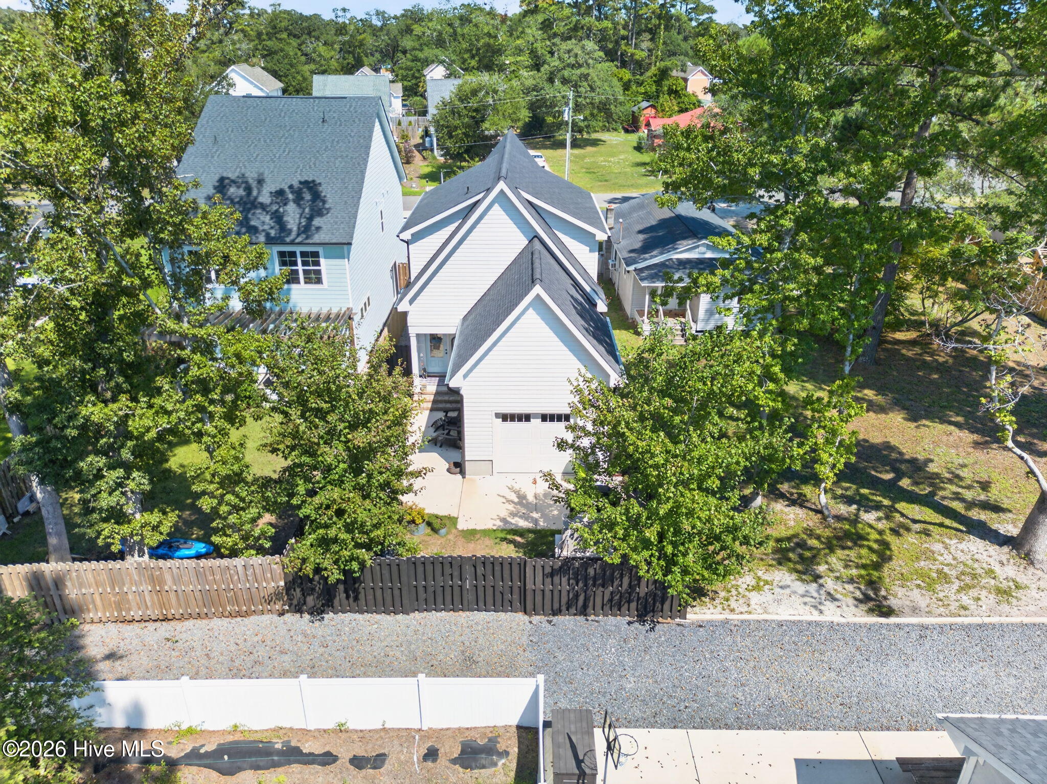 1107 N Caswell Avenue Property Photo 52