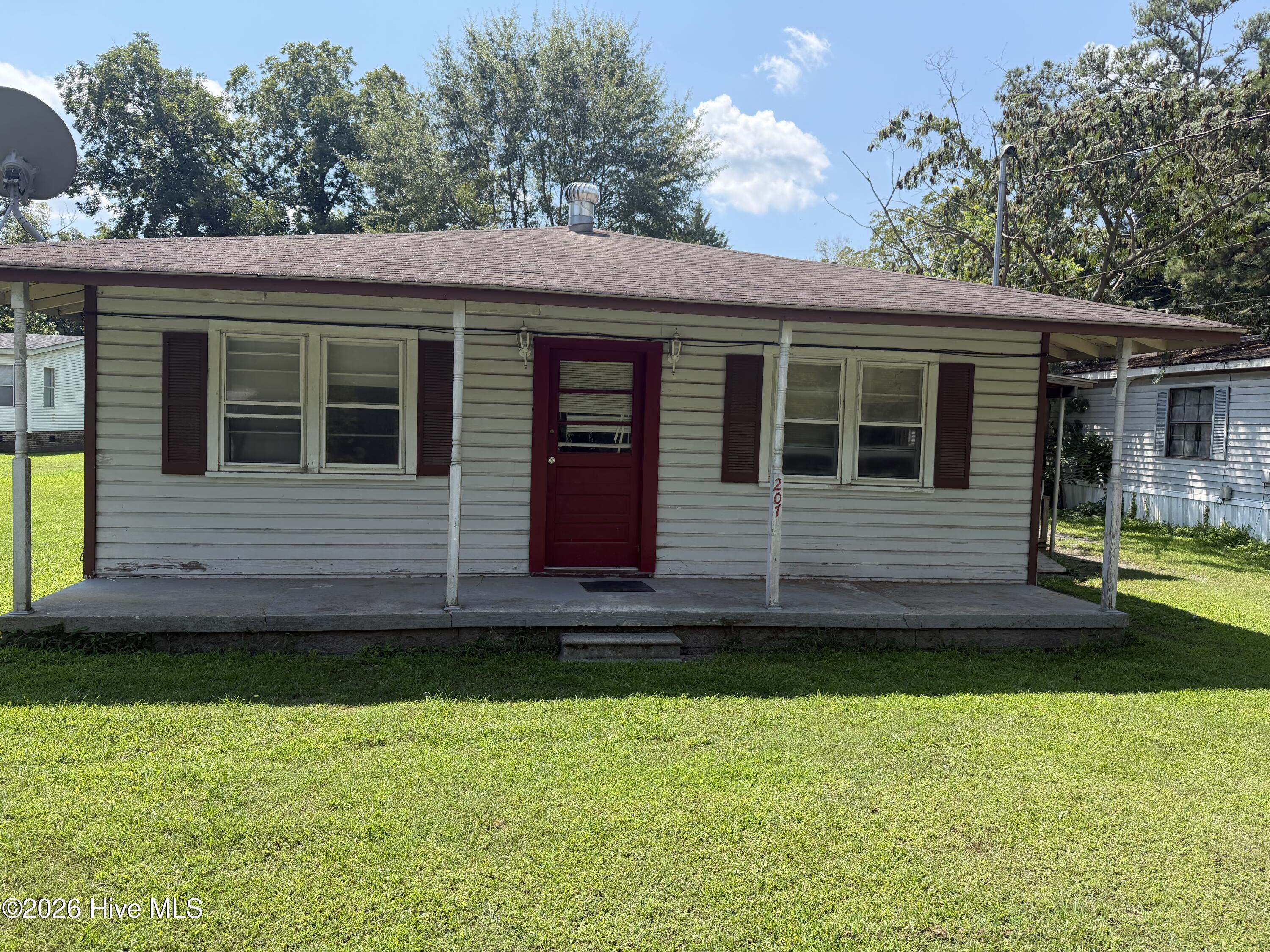 207 S Plume Street Property Photo 1