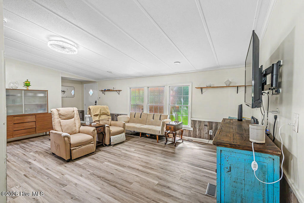 306 Old Loy Avenue Property Photo 10