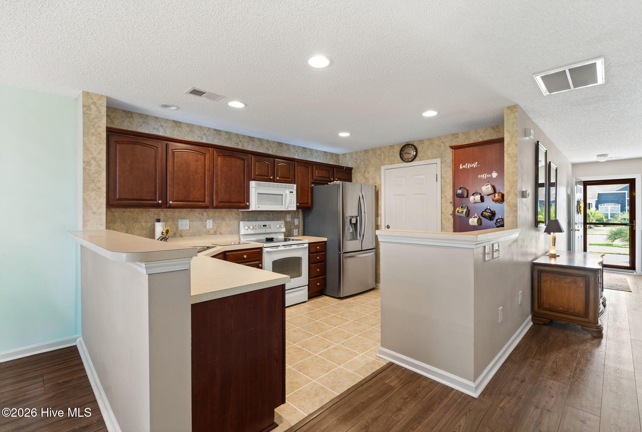 2103 Cass Lake Road Property Photo 6