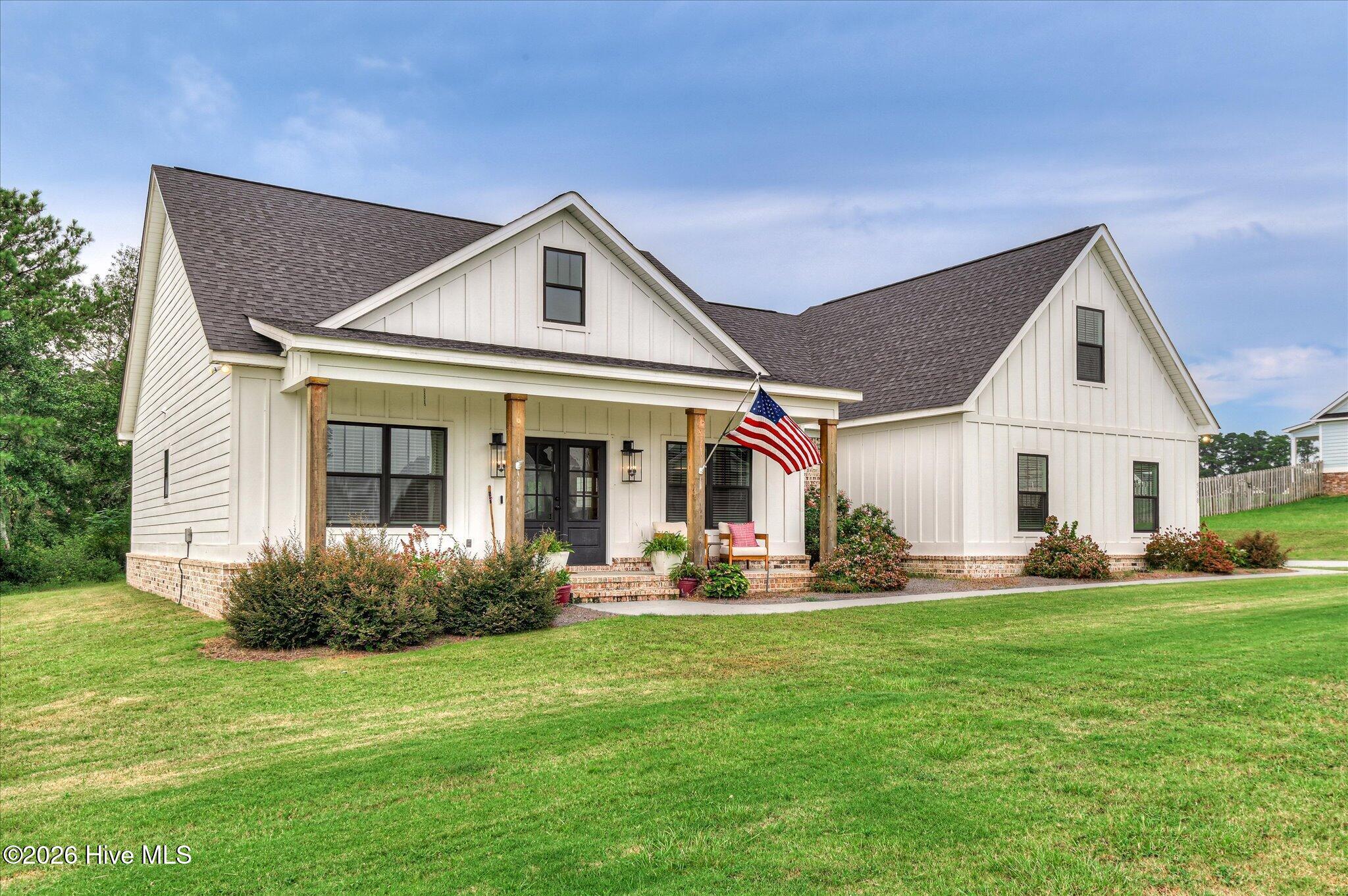 558 Annison Pointe Court Property Photo 2