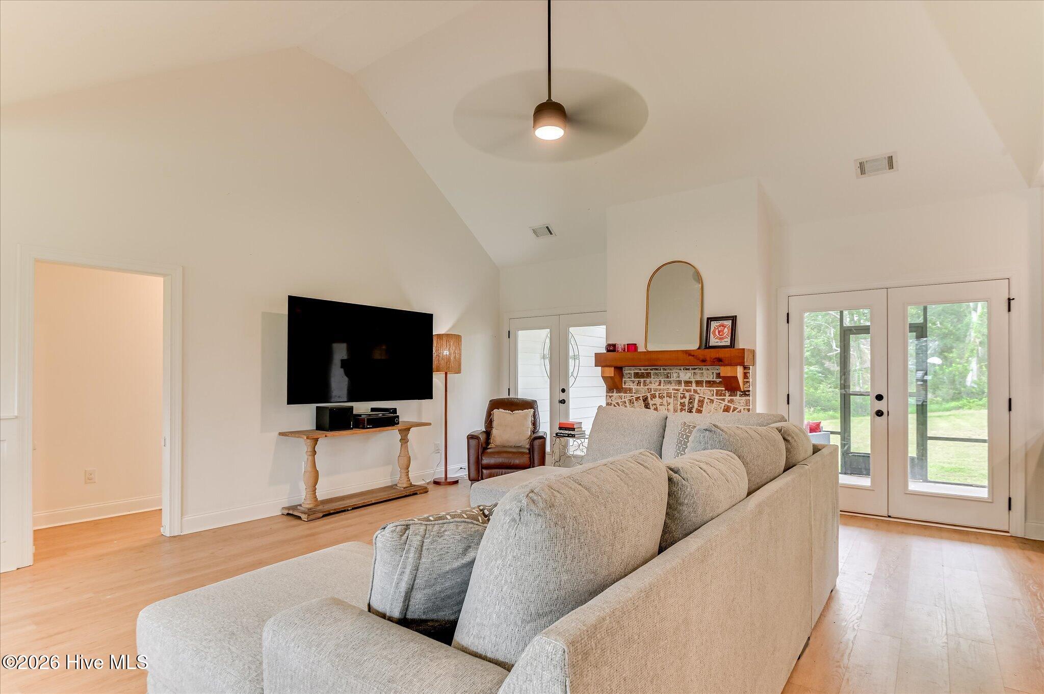 558 Annison Pointe Court Property Photo 11
