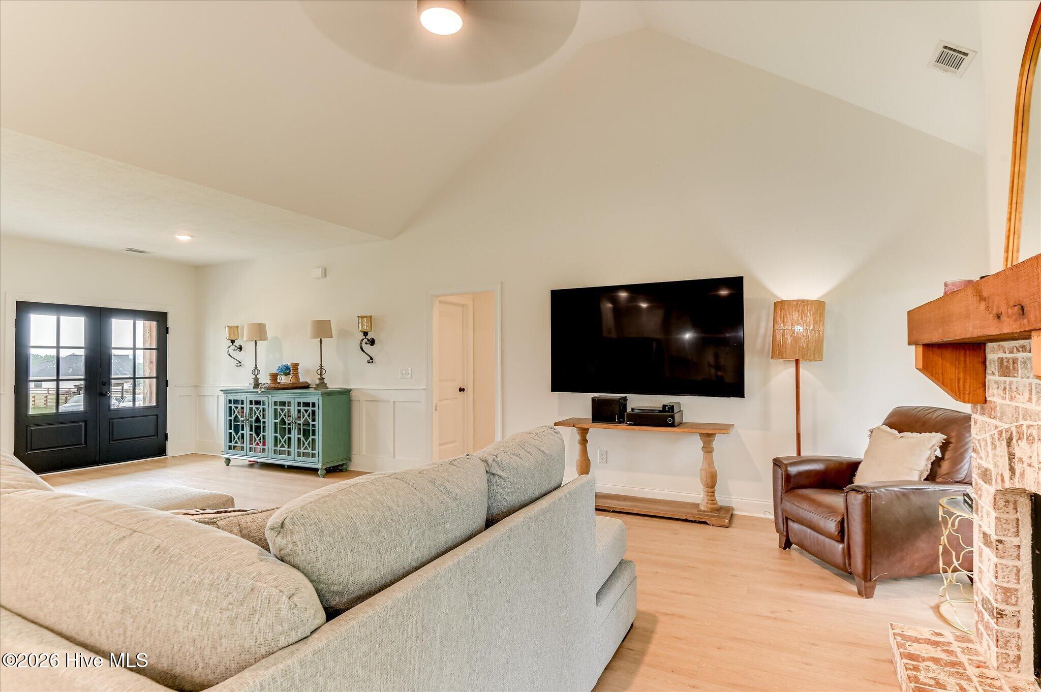 558 Annison Pointe Court Property Photo 12