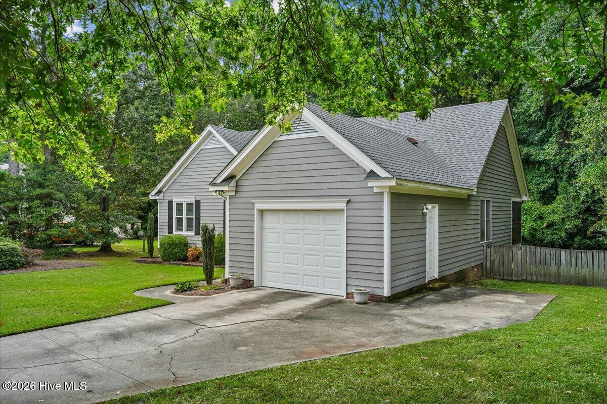 107 Albert Drive Property Photo 2