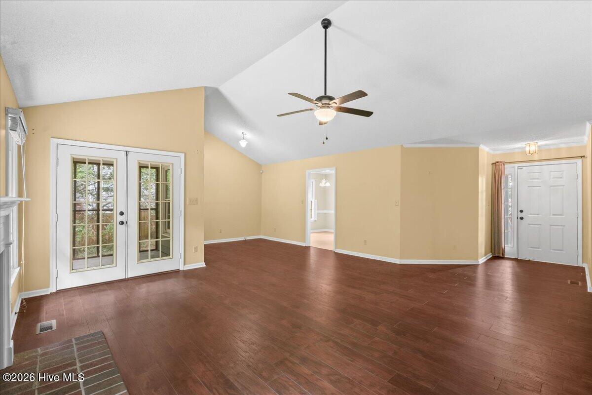 107 Albert Drive Property Photo 16
