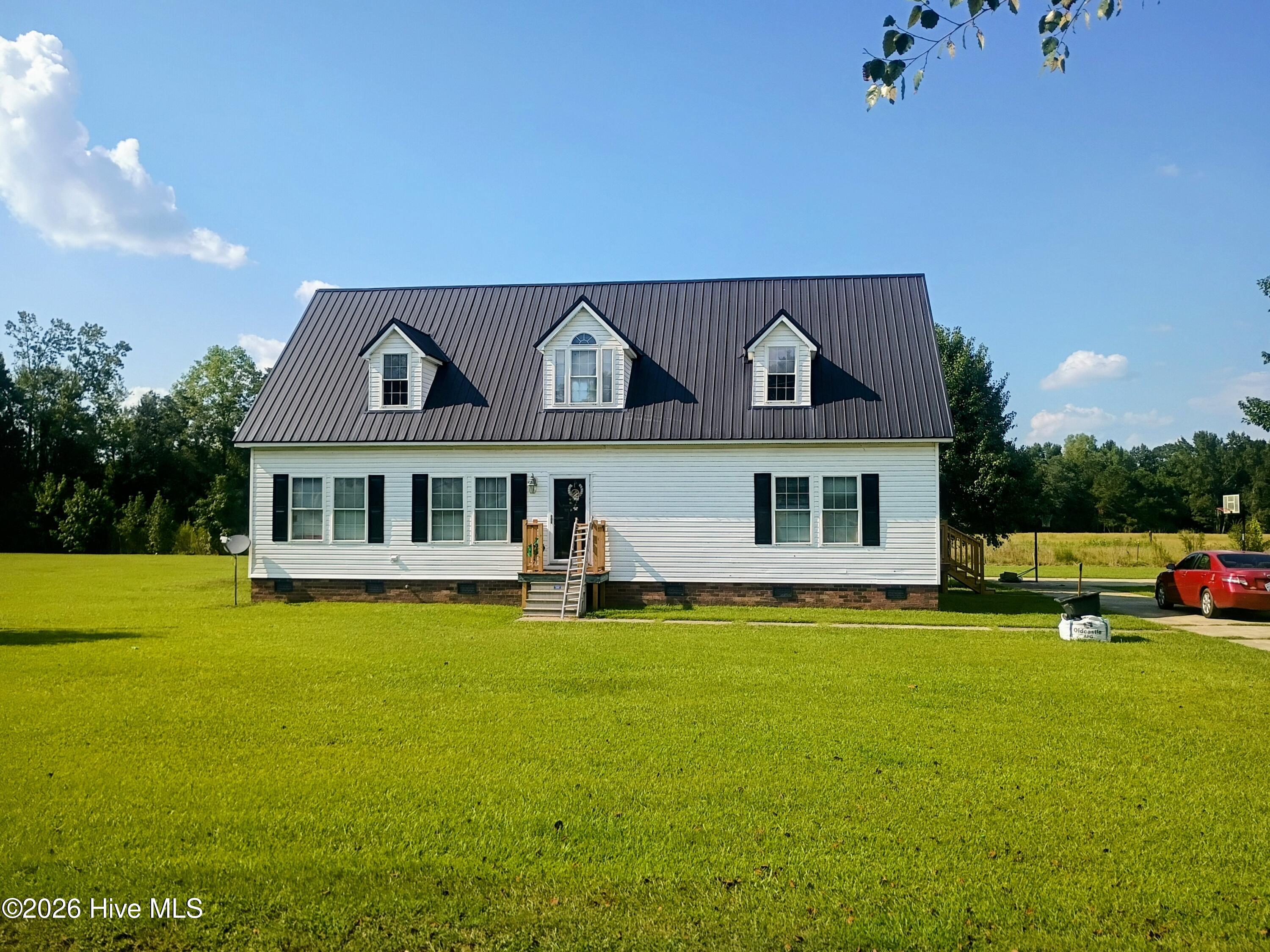 848 Pinewood Road
