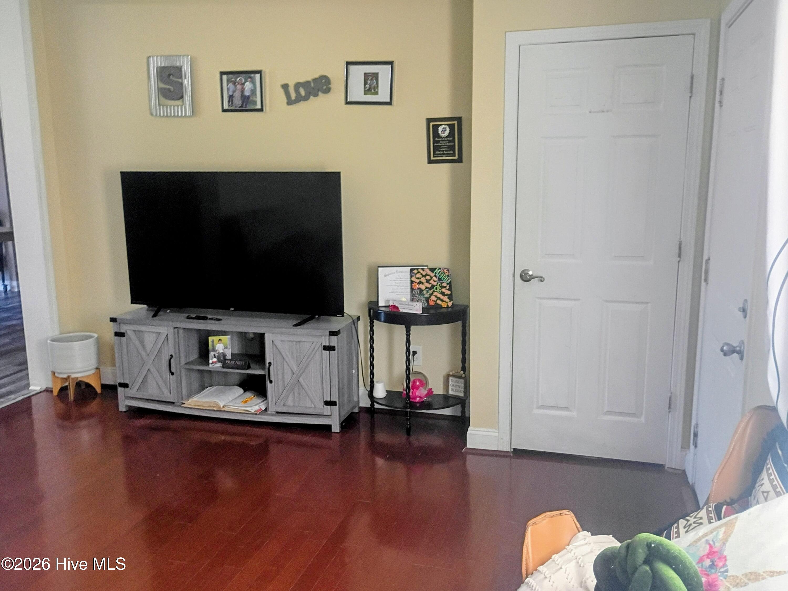 848 Pinewood Road Property Photo 13